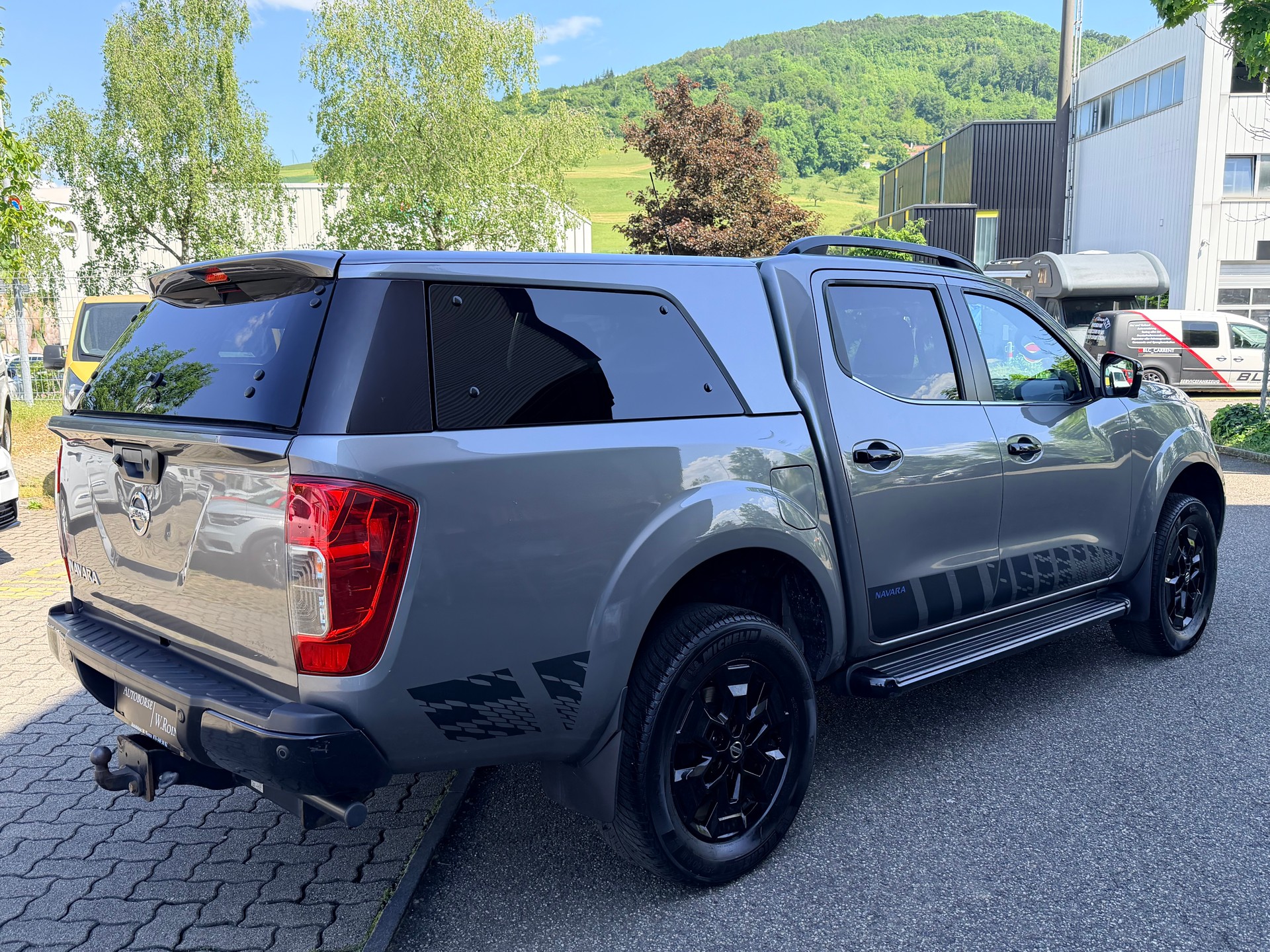 NISSAN Navara Double Cab N-Guard 2.3 dCi 4WD-showroom-element-2