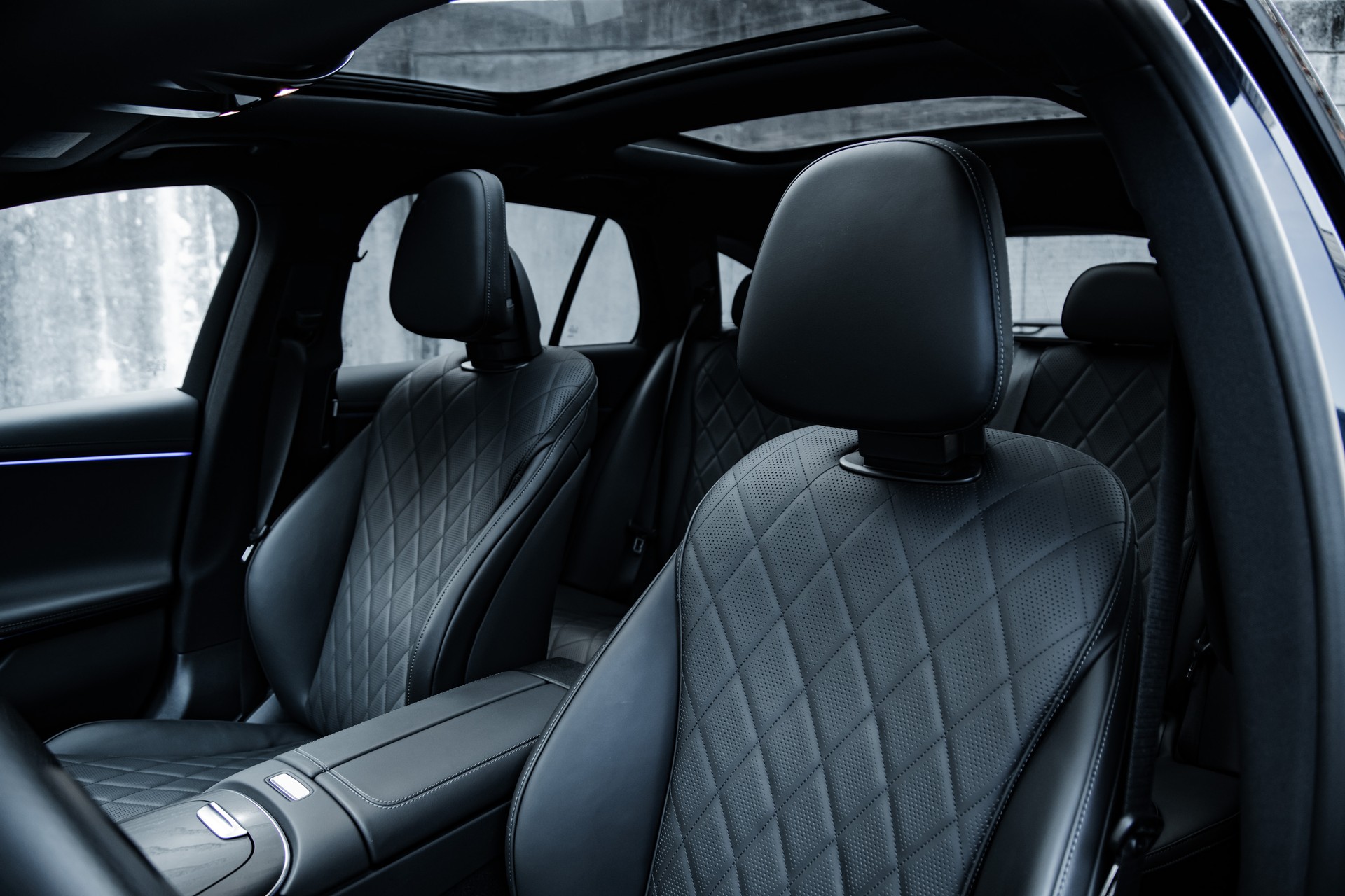 MERCEDES-BENZ E 450 T 9G-Tronic 4Matic-image-21