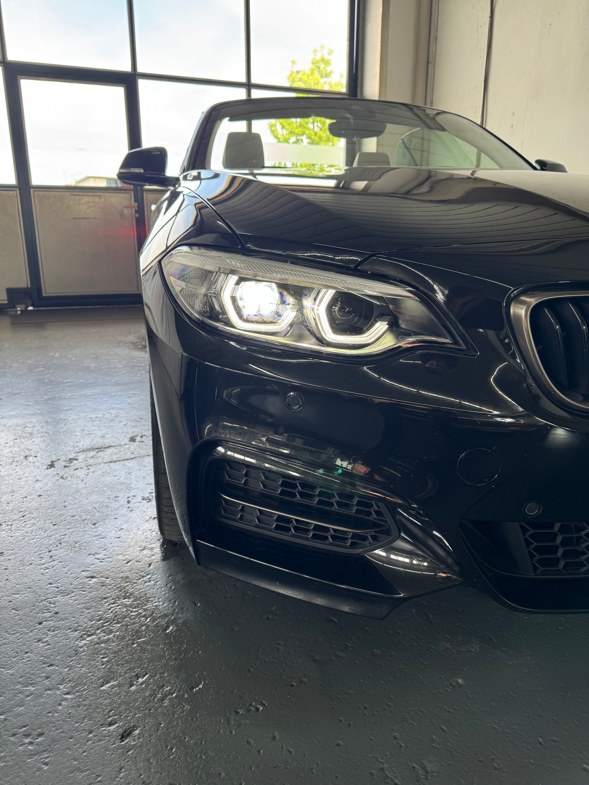 BMW M240i xDrive Steptronic-showroom-element-3