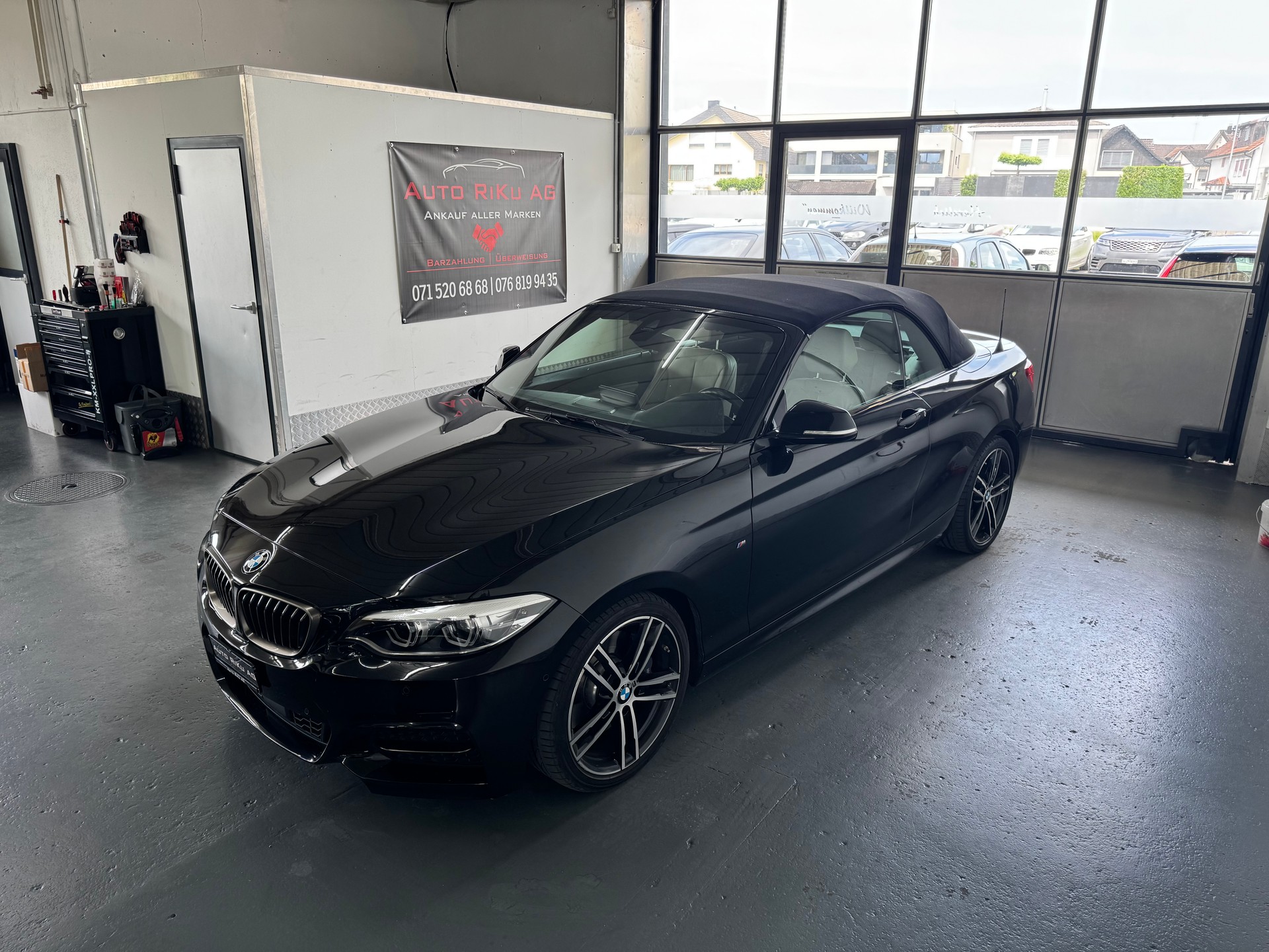 BMW M240i xDrive Steptronic-image-7