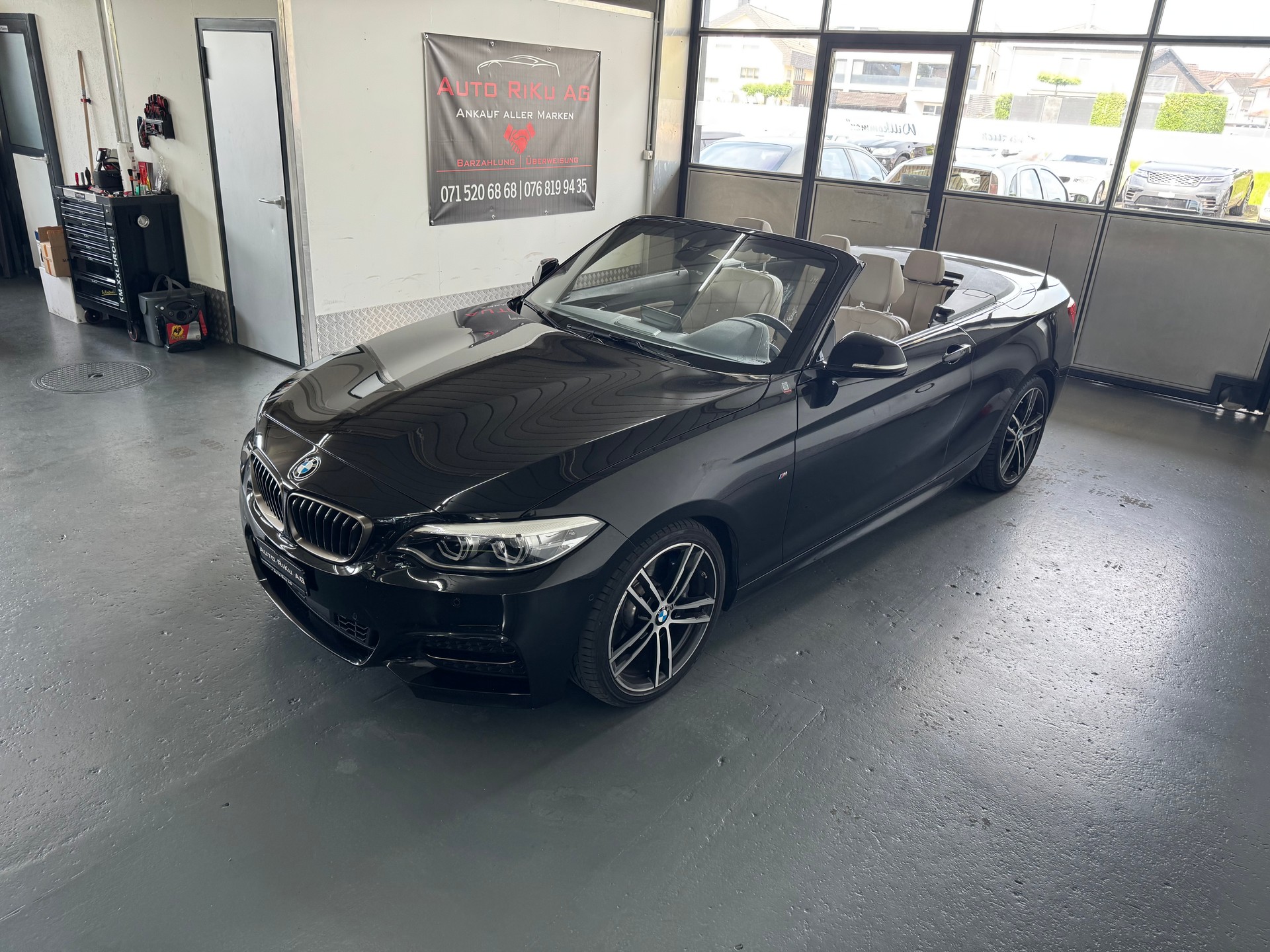 BMW M240i xDrive Steptronic-image-6
