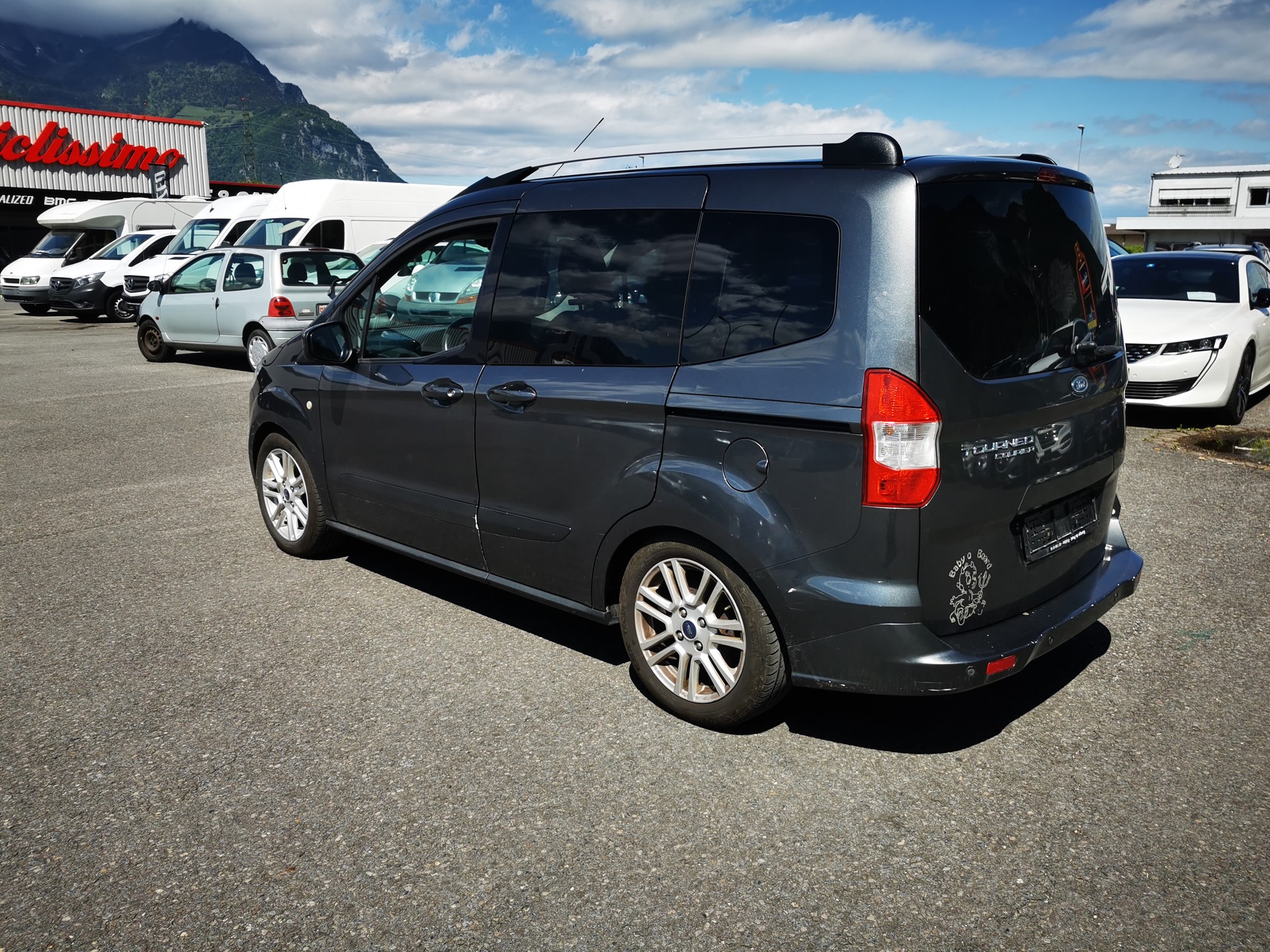 FORD Tourneo Courier 1.0 SCTi Titanium-image-1