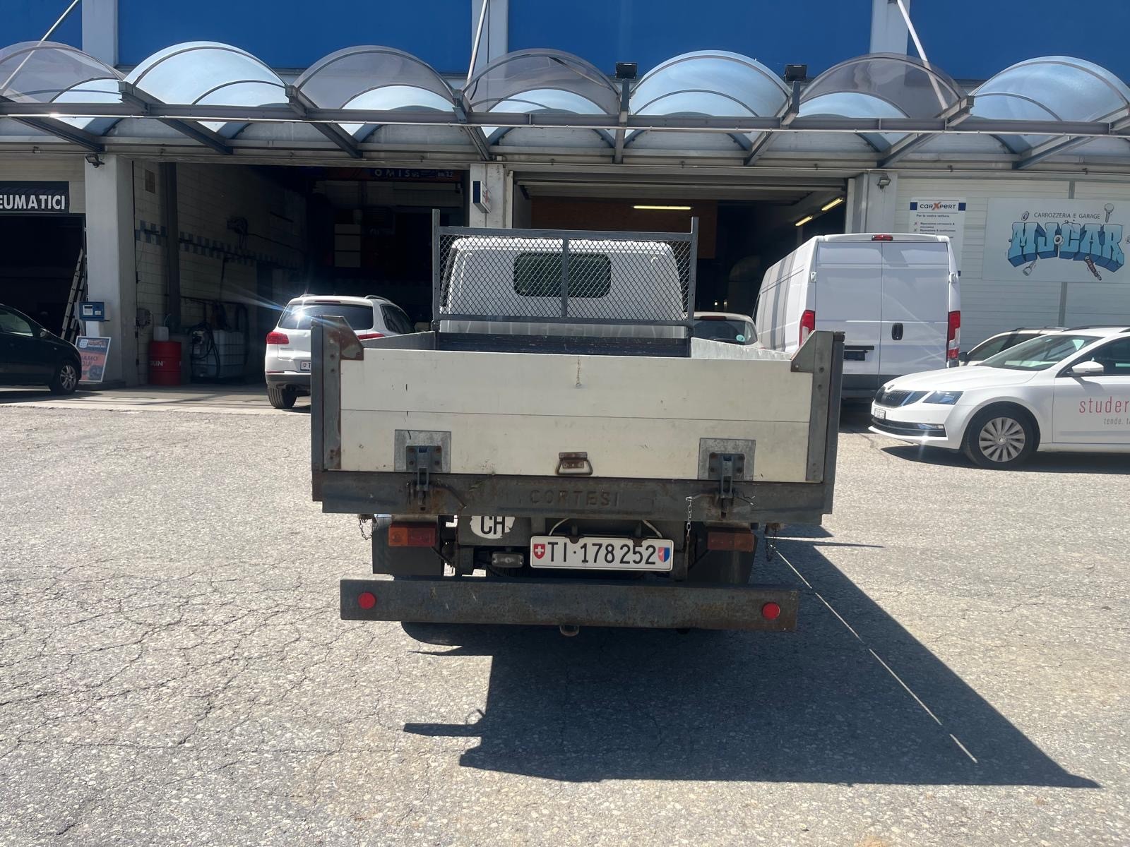 TOYOTA Dyna 100 2.5 D-4D-image-5