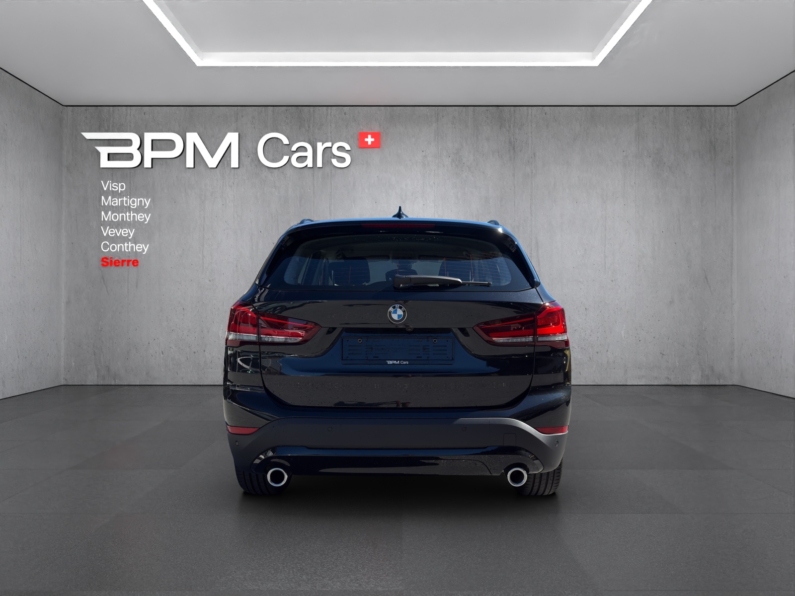BMW X1 xDrive 25i Steptronic-showroom-element-3