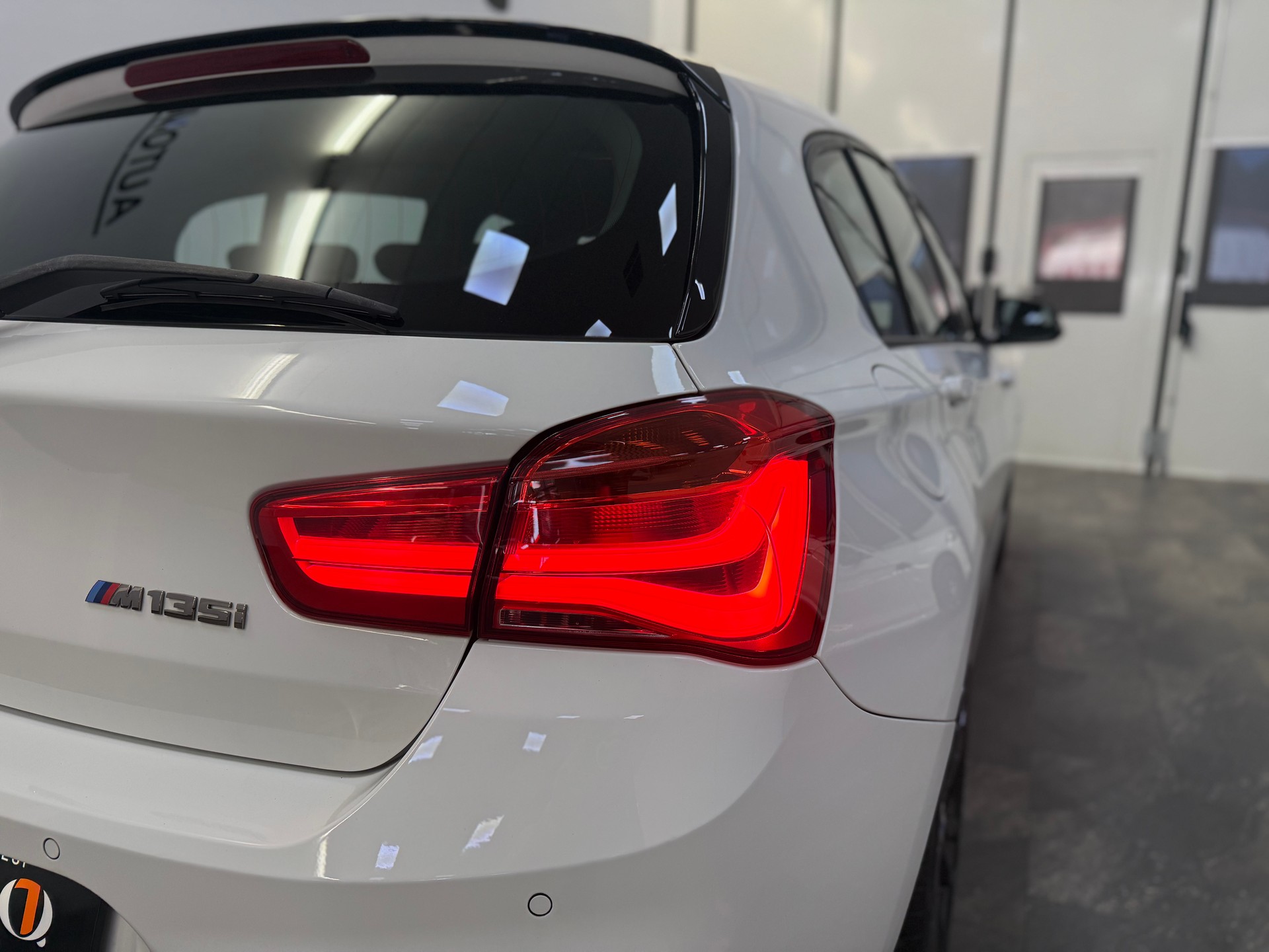 BMW M135i xDrive Steptronic-image-8