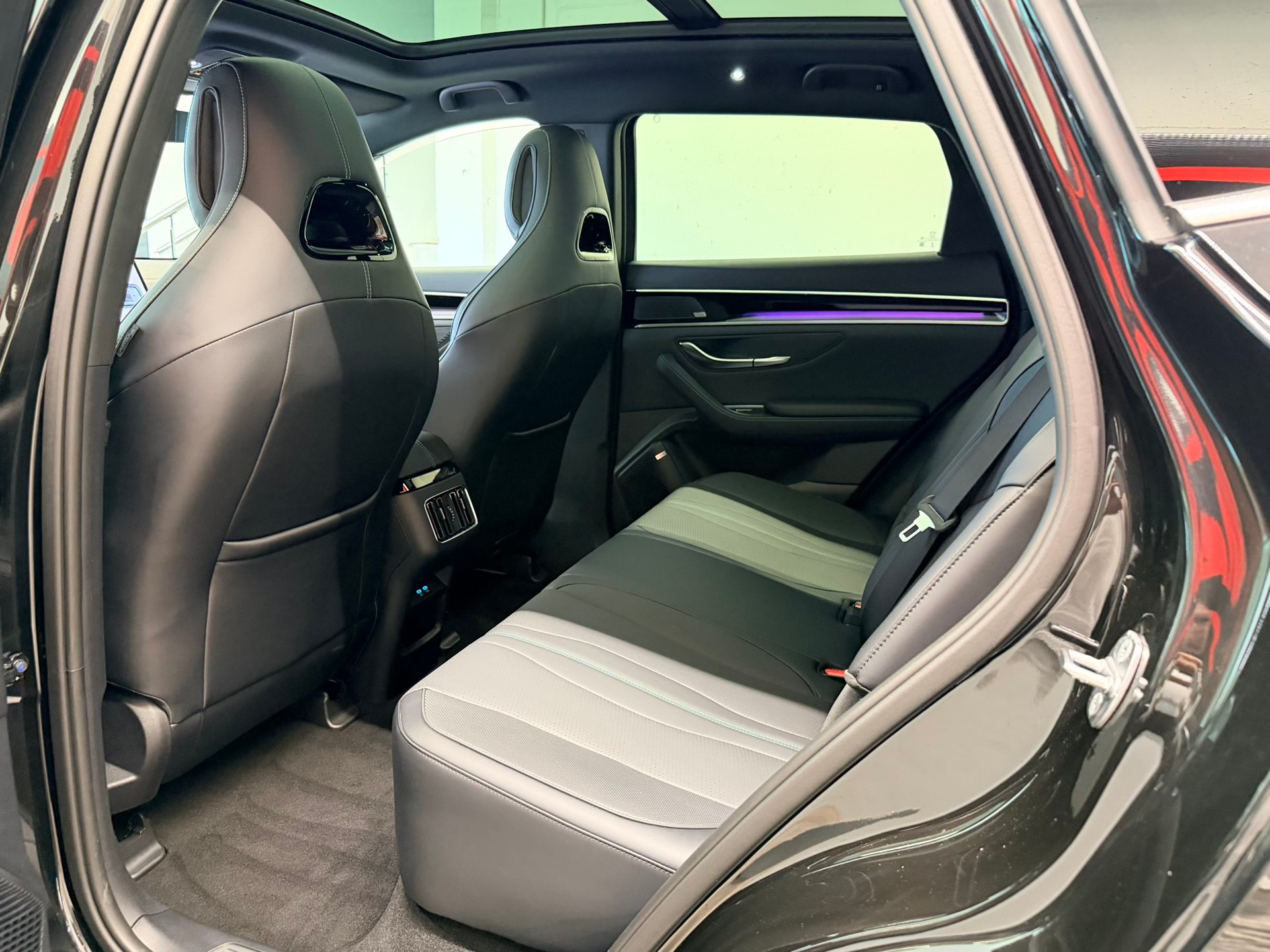 BYD Seal U DM-i Design AWD-image-15