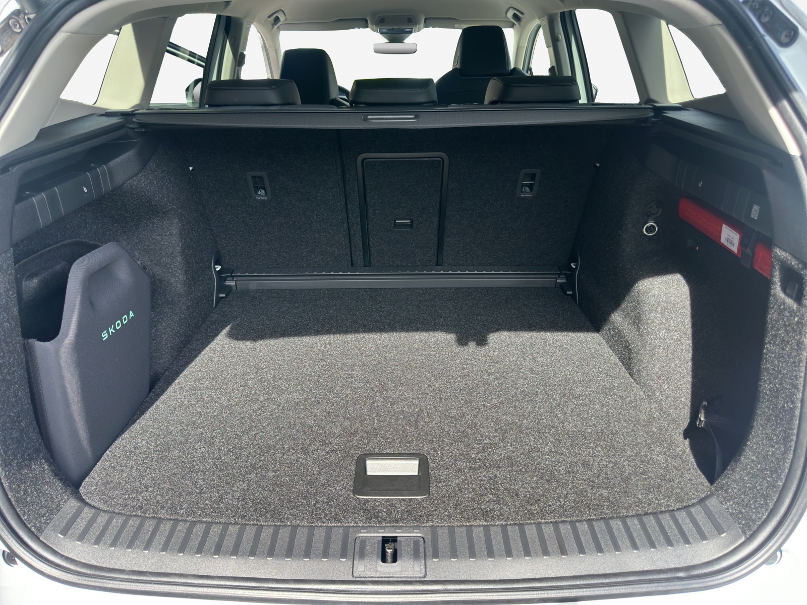 SKODA Enyaq 85-image-12