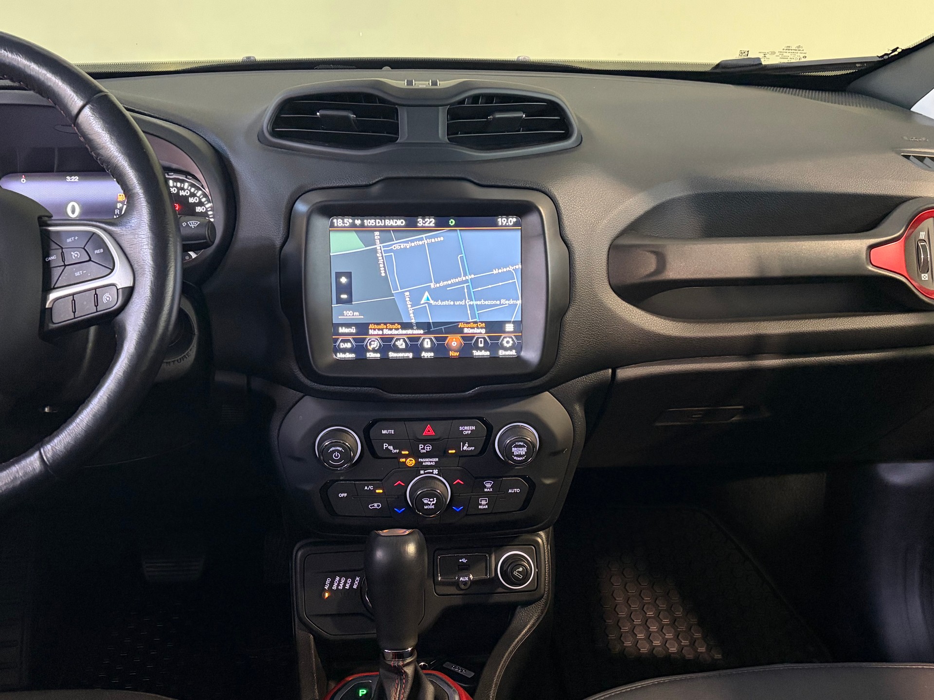 JEEP Renegade 2.0 CRD Trailhawk AWD + Low Range 9ATX * 1.Hand * Anhängerkupplung ***MFK 04.06.2026***-image-18