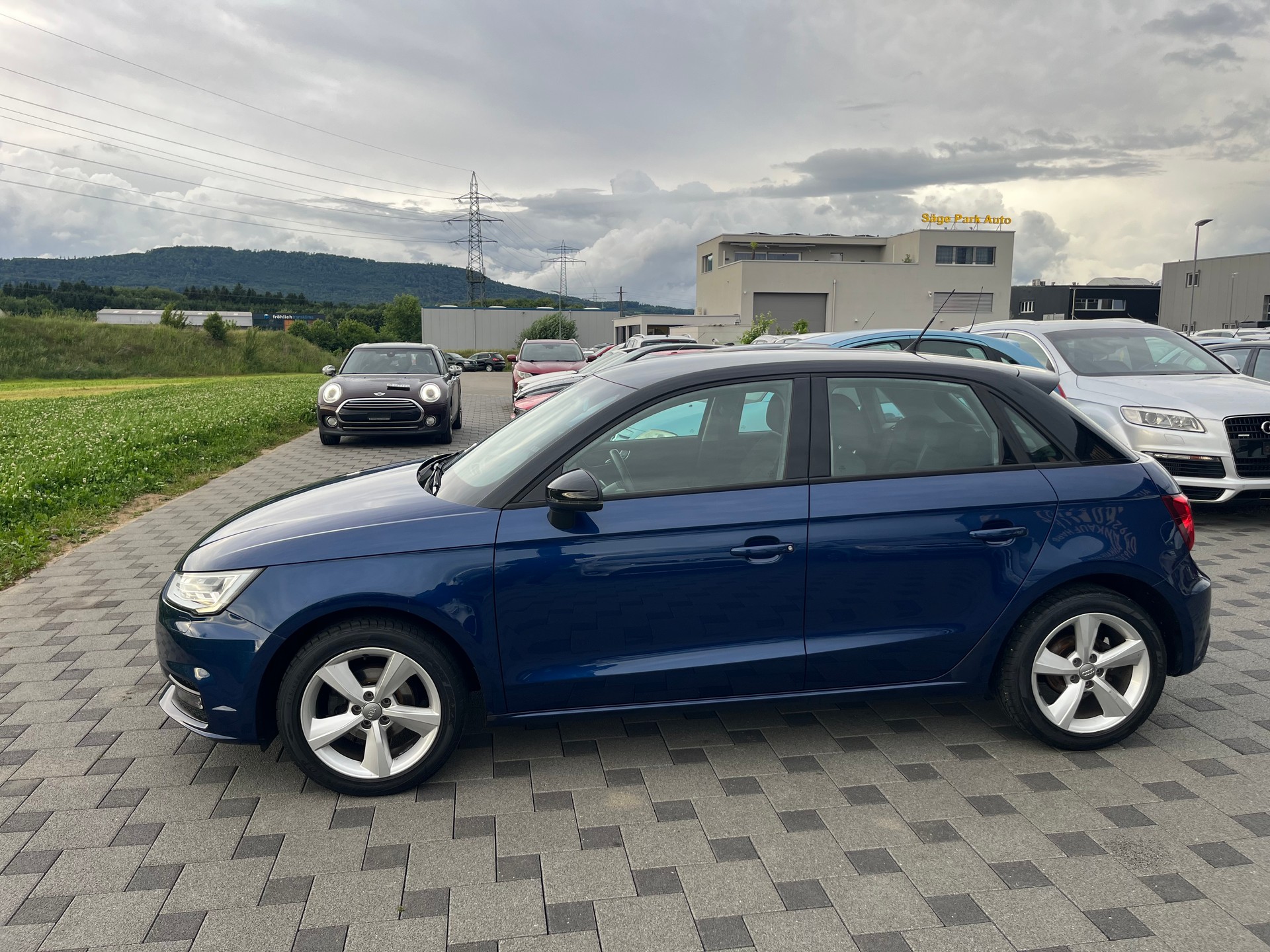 AUDI Sportback-image-5