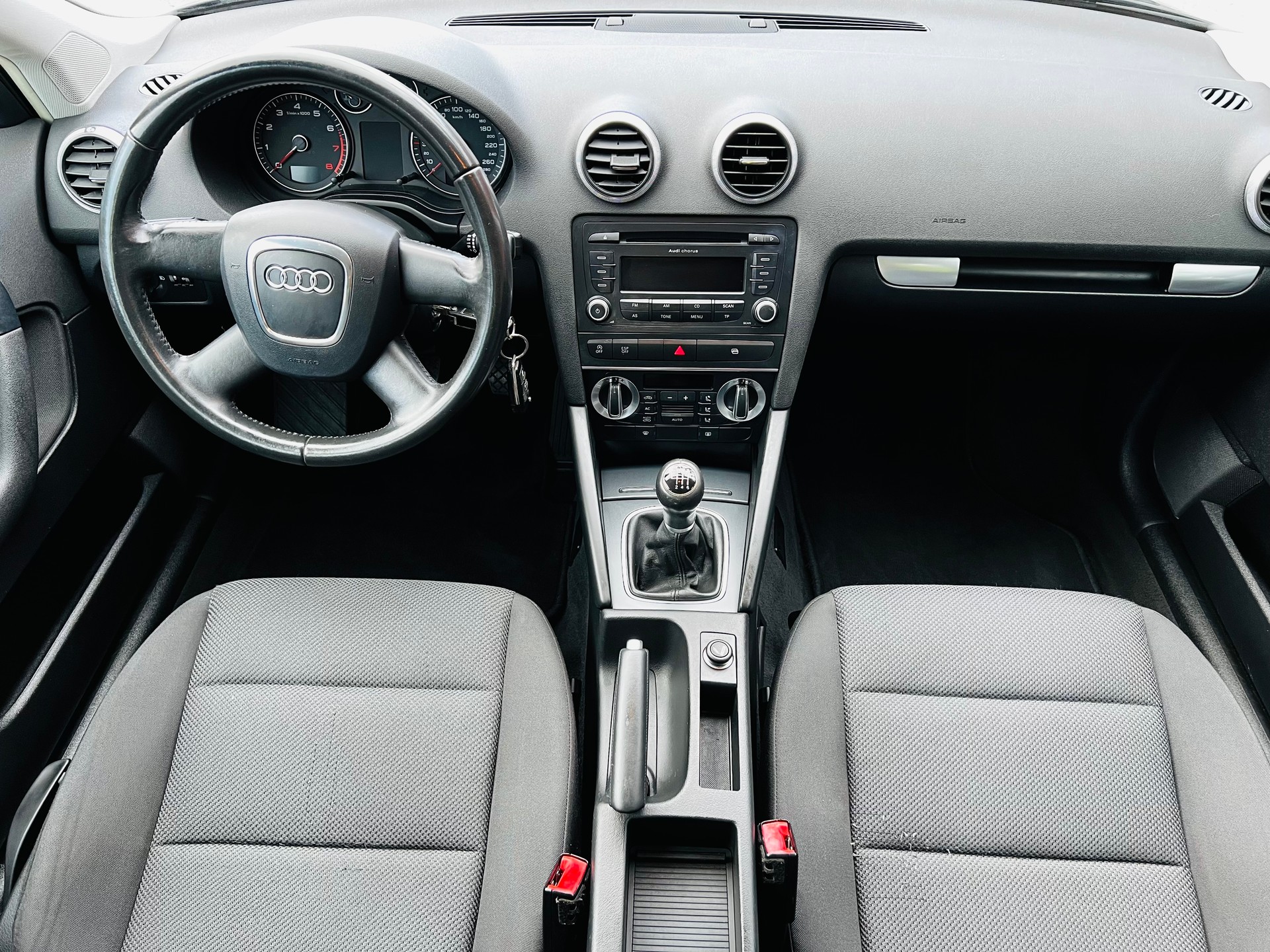 AUDI A3 Sportback 1.4 TFSI Ambiente-image-7