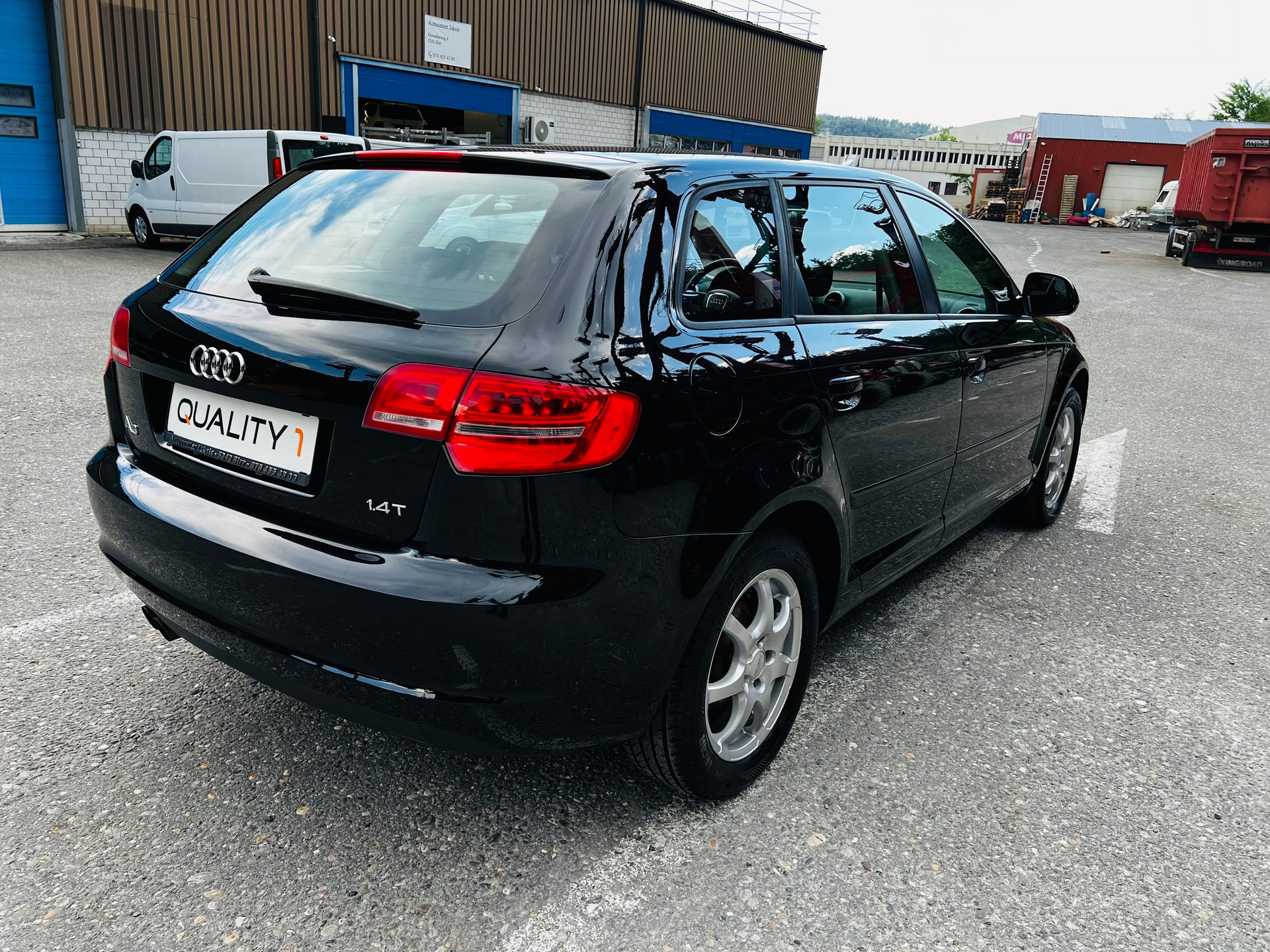 AUDI A3 Sportback 1.4 TFSI Ambiente-image-3