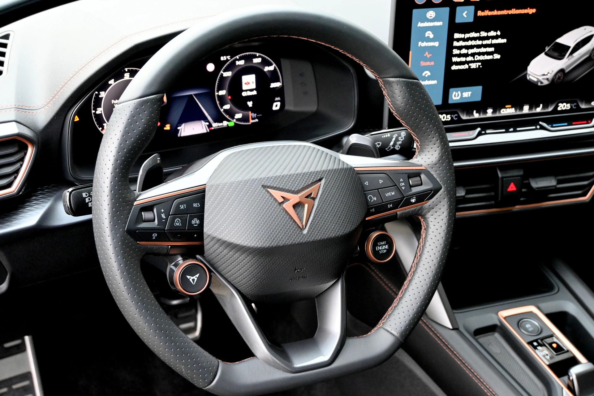 CUPRA Formentor 2.0TSI VZ 4Drive DSG 4X4 333PS-image-16