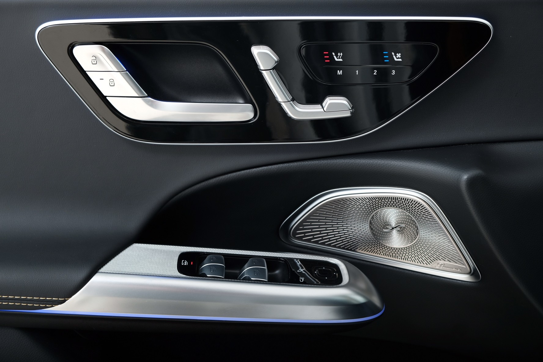 MERCEDES-BENZ E 53 Hybrid T 4Matic+ 9G-Tronic-image-9