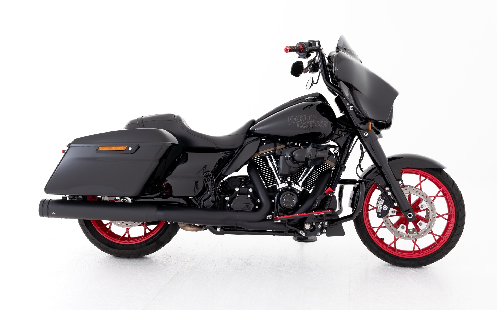 HARLEY-DAVIDSON FLHXST Street Glide ST 117-image-1