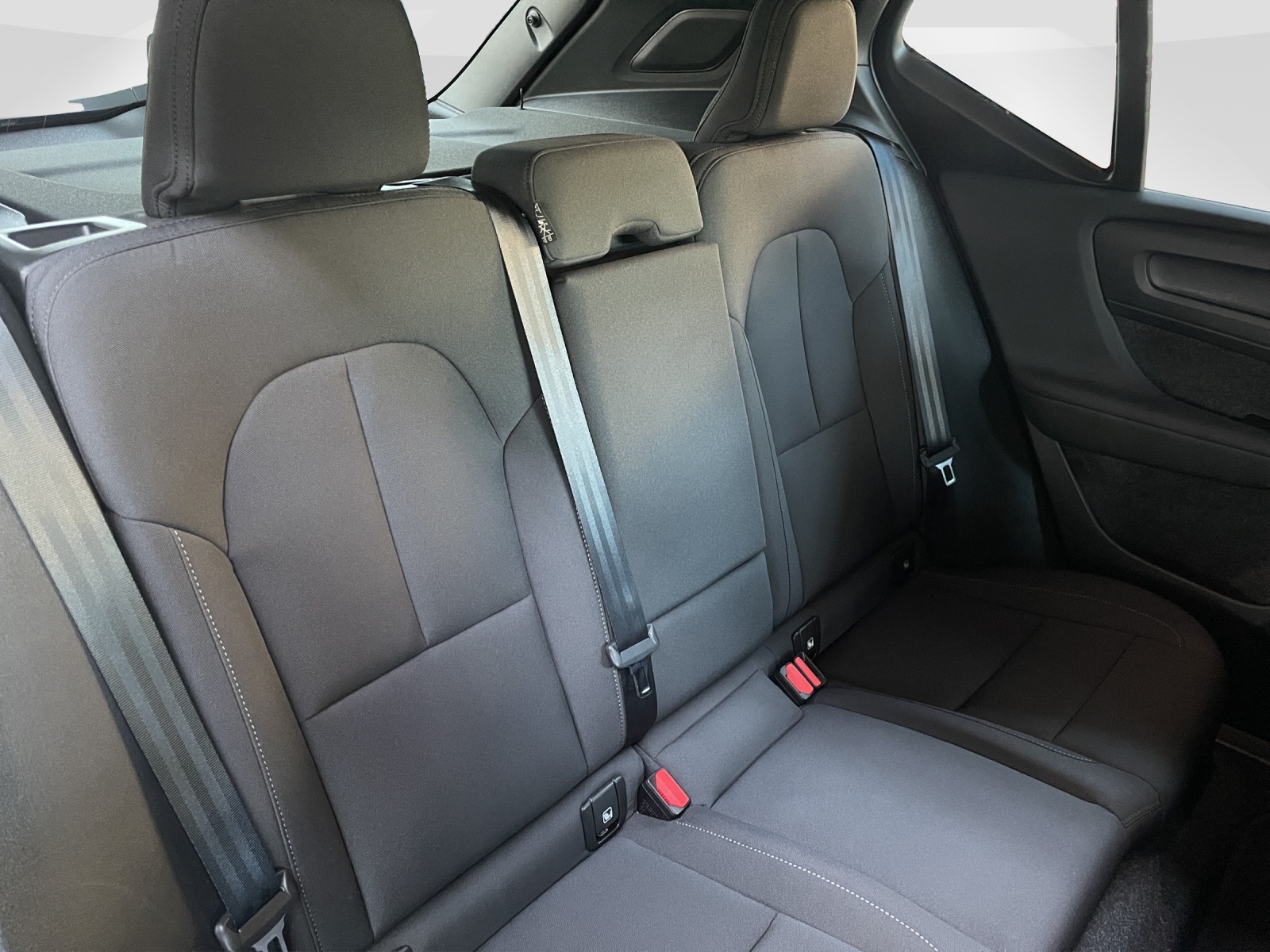 VOLVO EX40 Extended Core-image-9