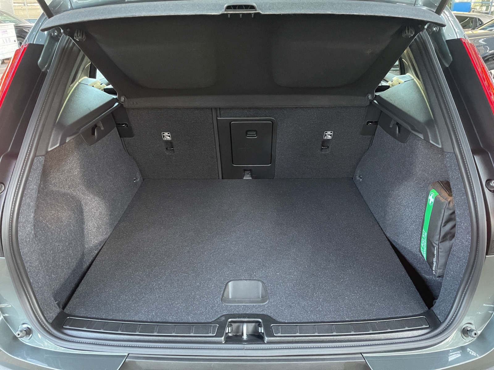 VOLVO EX40 Extended Core-image-10