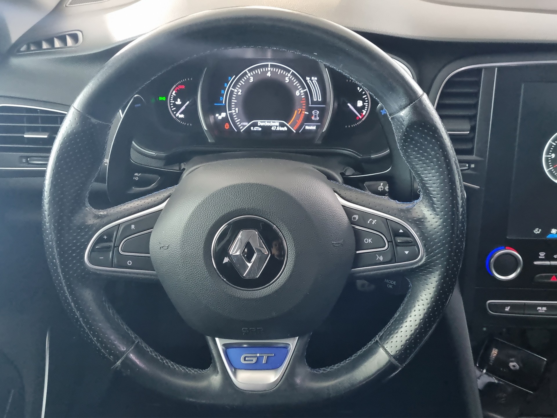 RENAULT Mégane Grandtour-image-8