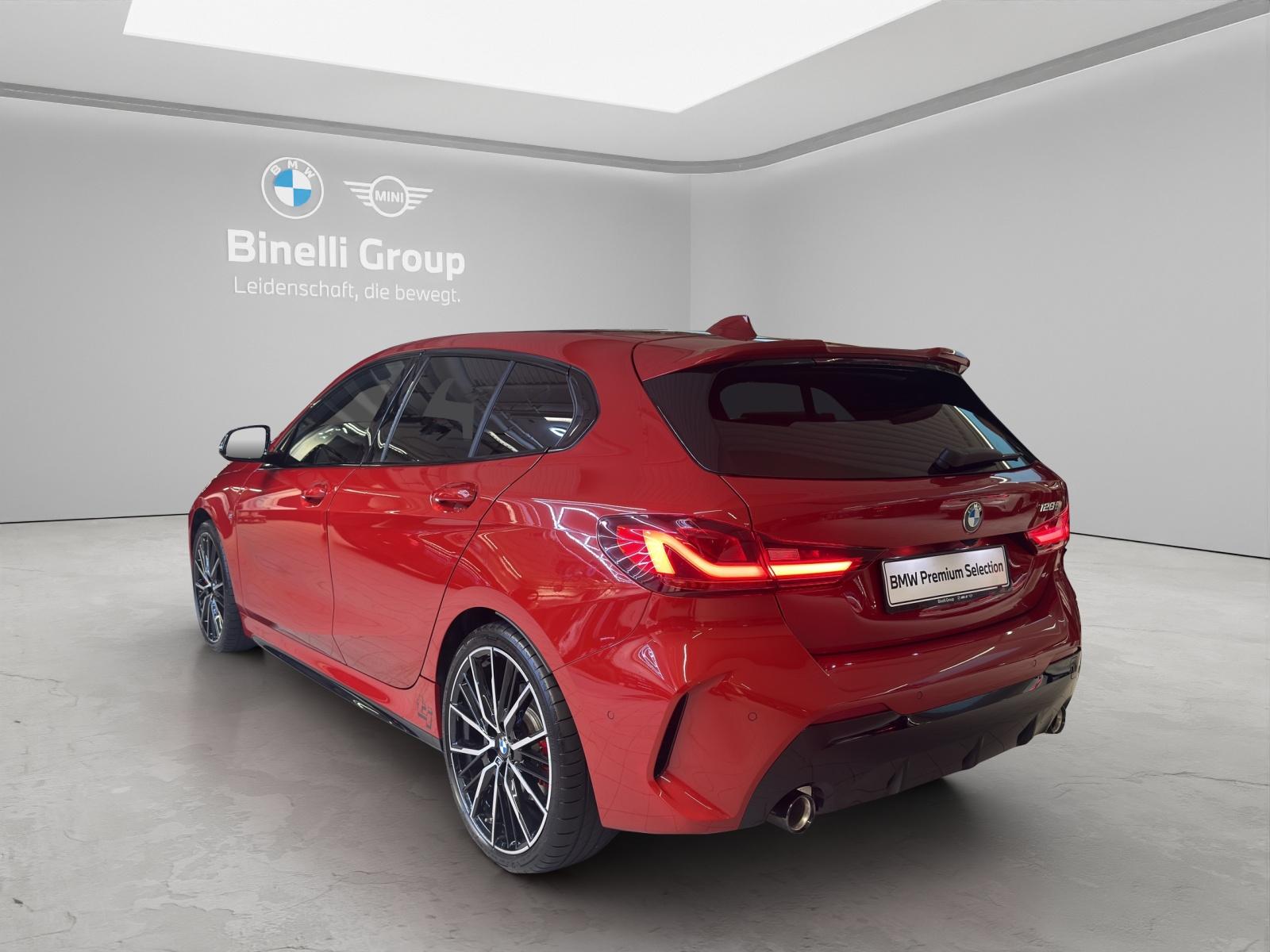 BMW 128ti M-SportPaket Pro-showroom-element-3
