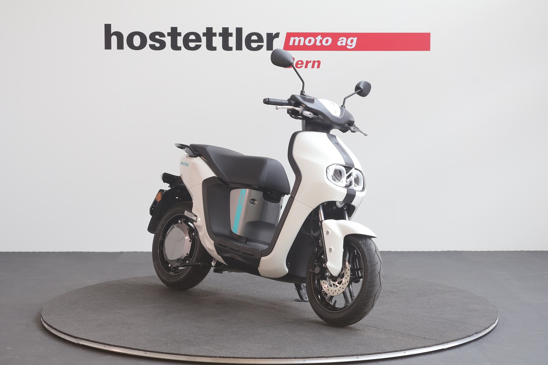 YAMAHA NEO's