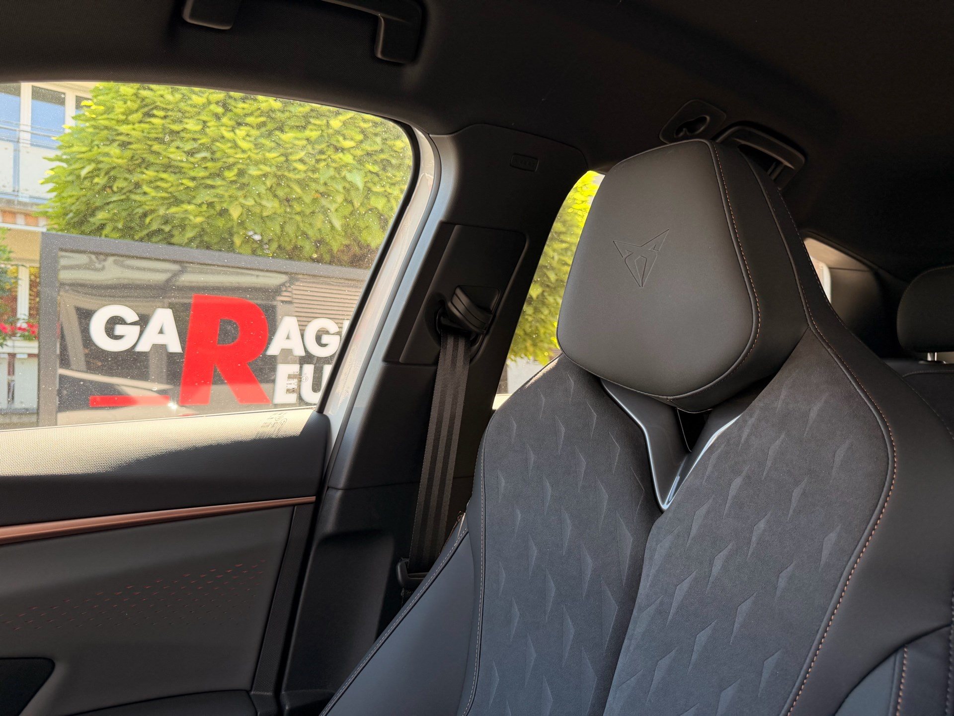 CUPRA Terramar 2.0 TSI 195 kW 4Drive VZ *** 360° KAMERA & HEAD UP ***-image-28