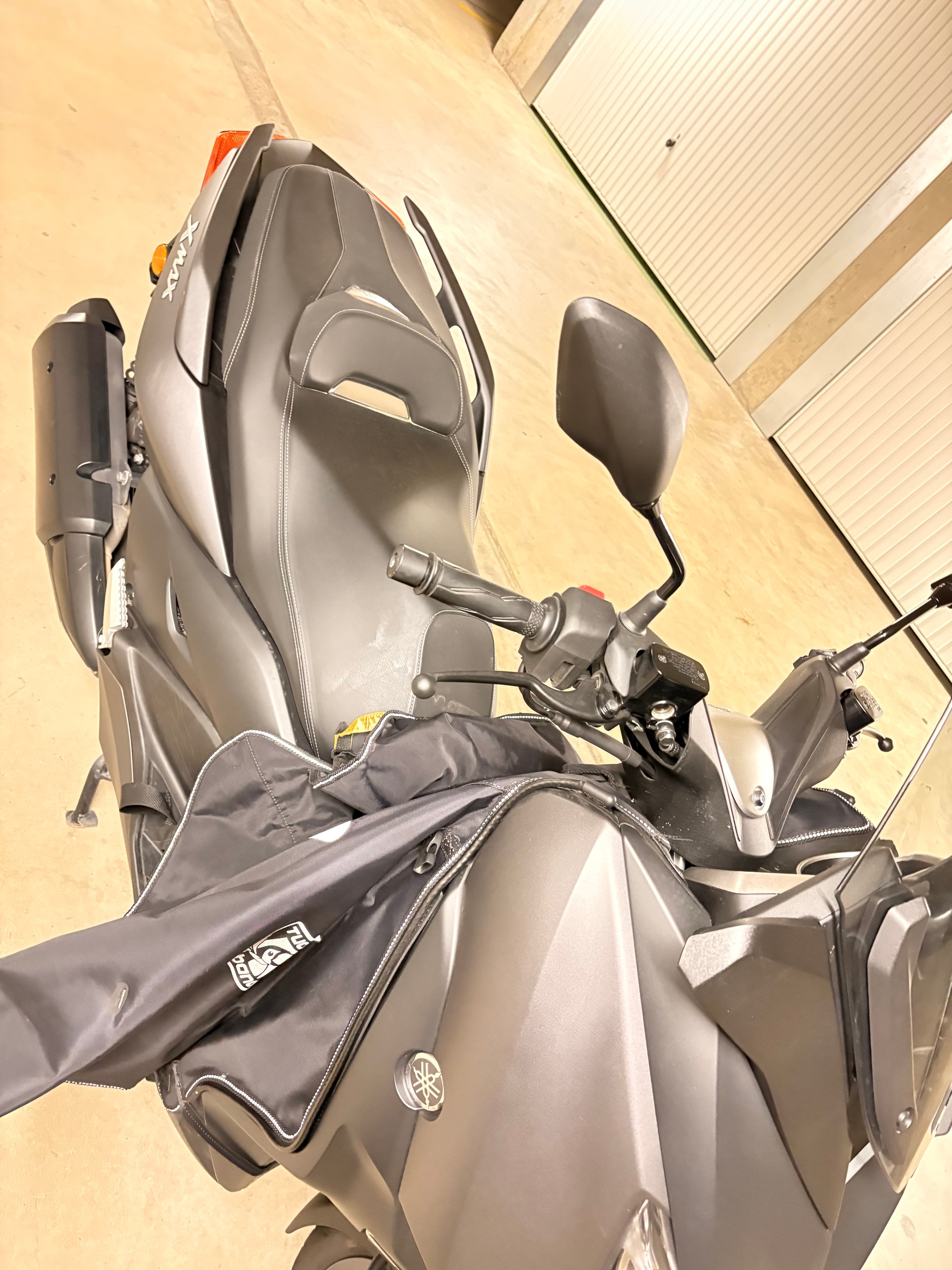 YAMAHA X-Max CZD 300 ABS-image-4