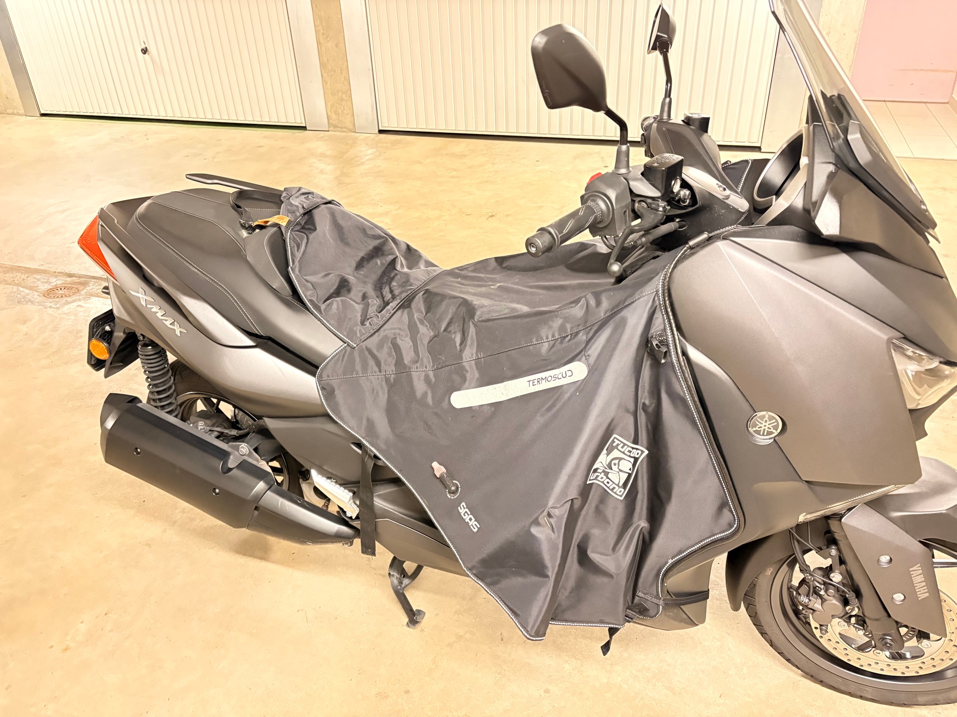 YAMAHA X-Max CZD 300 ABS-image-1