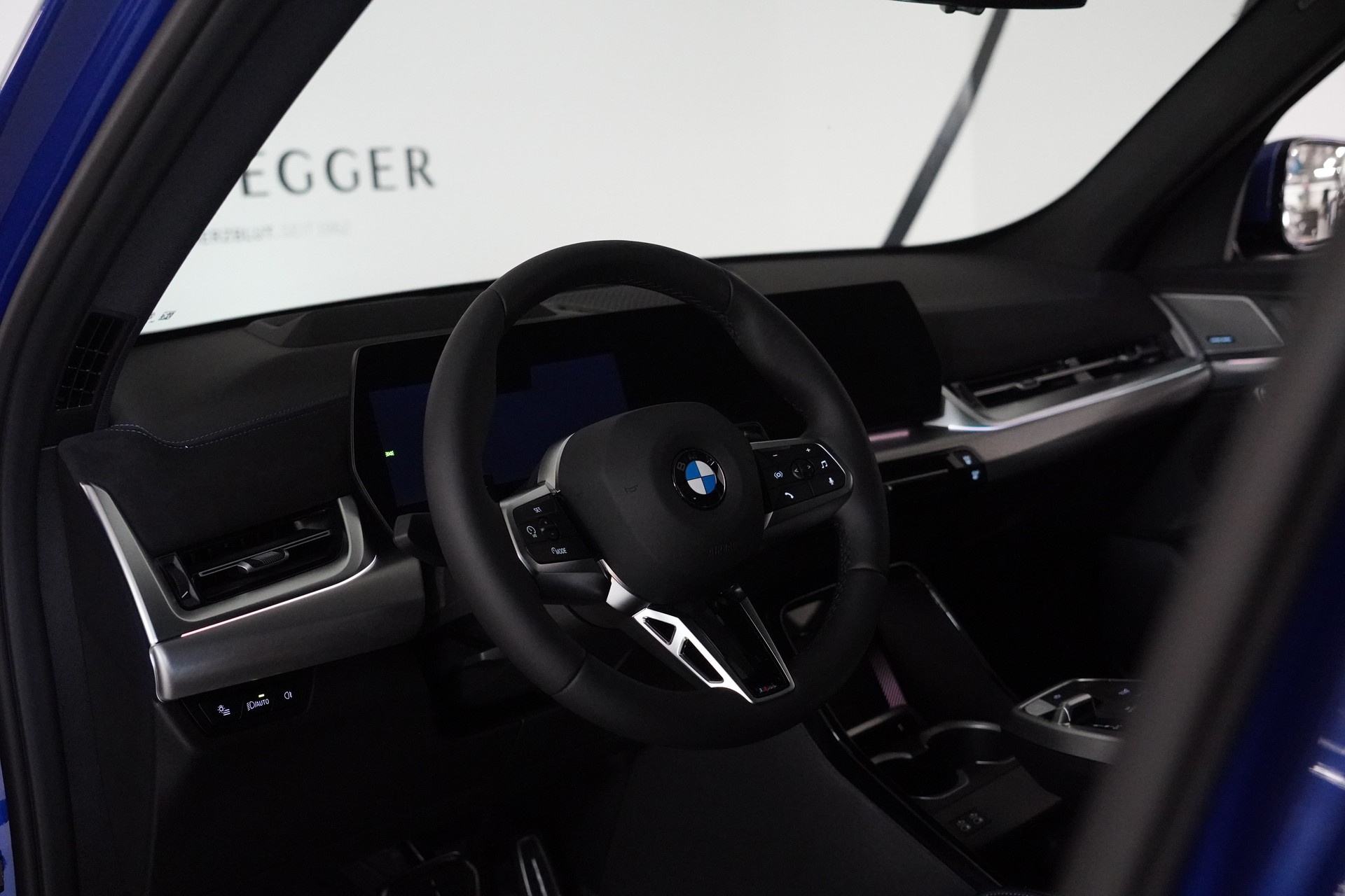 BMW X1 xDrive 23i 48V M Sport Pro-image-23