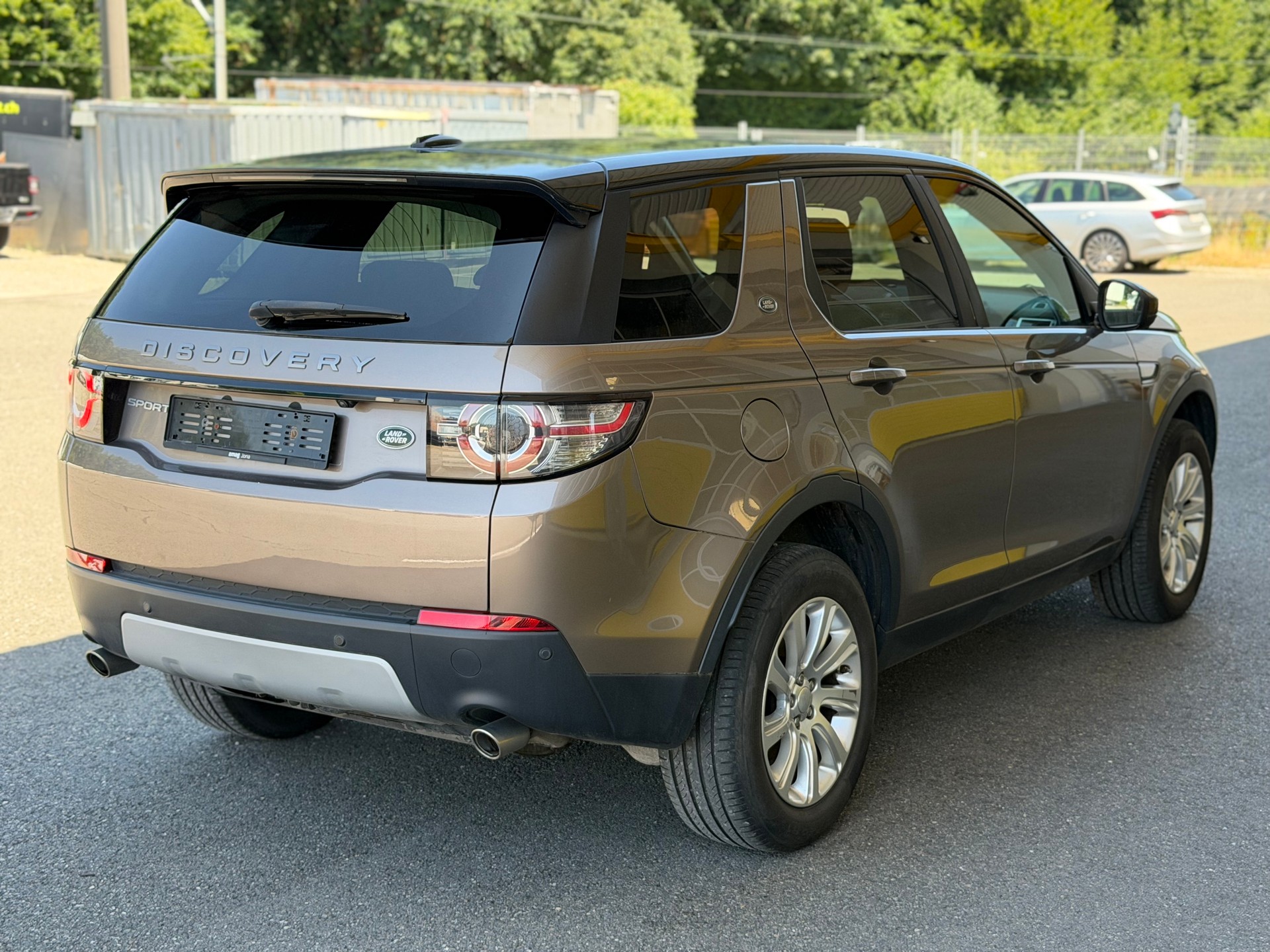 LAND ROVER Discovery Sport 2.0 TD4 HSE Luxury AT9-image-6