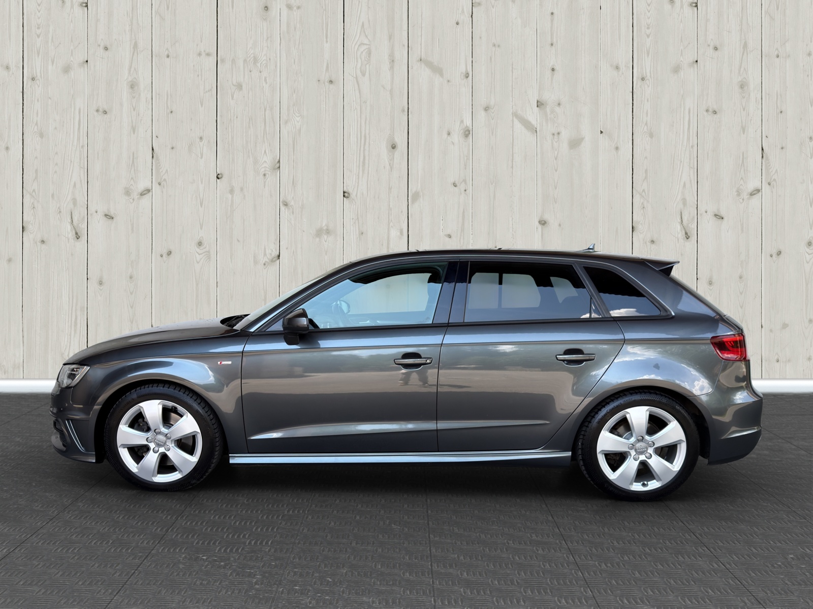 AUDI A3 Sportback 1.8 TFSI Ambiente S-tronic-image-3