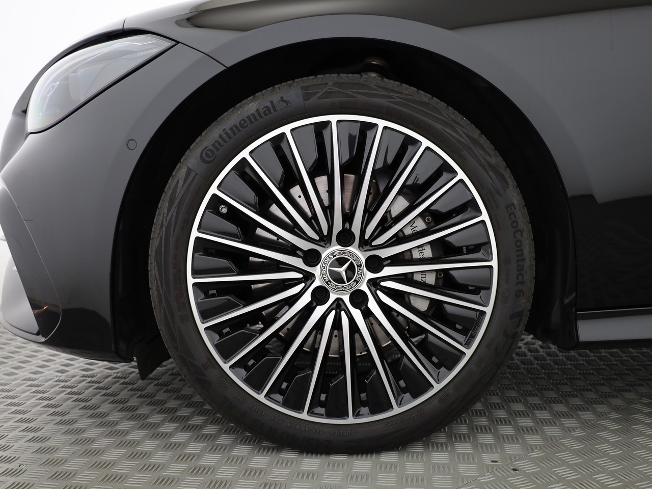 MERCEDES-BENZ CLE 200 Coupé AMG Line 4Matic 9G-Tronic-showroom-element-2