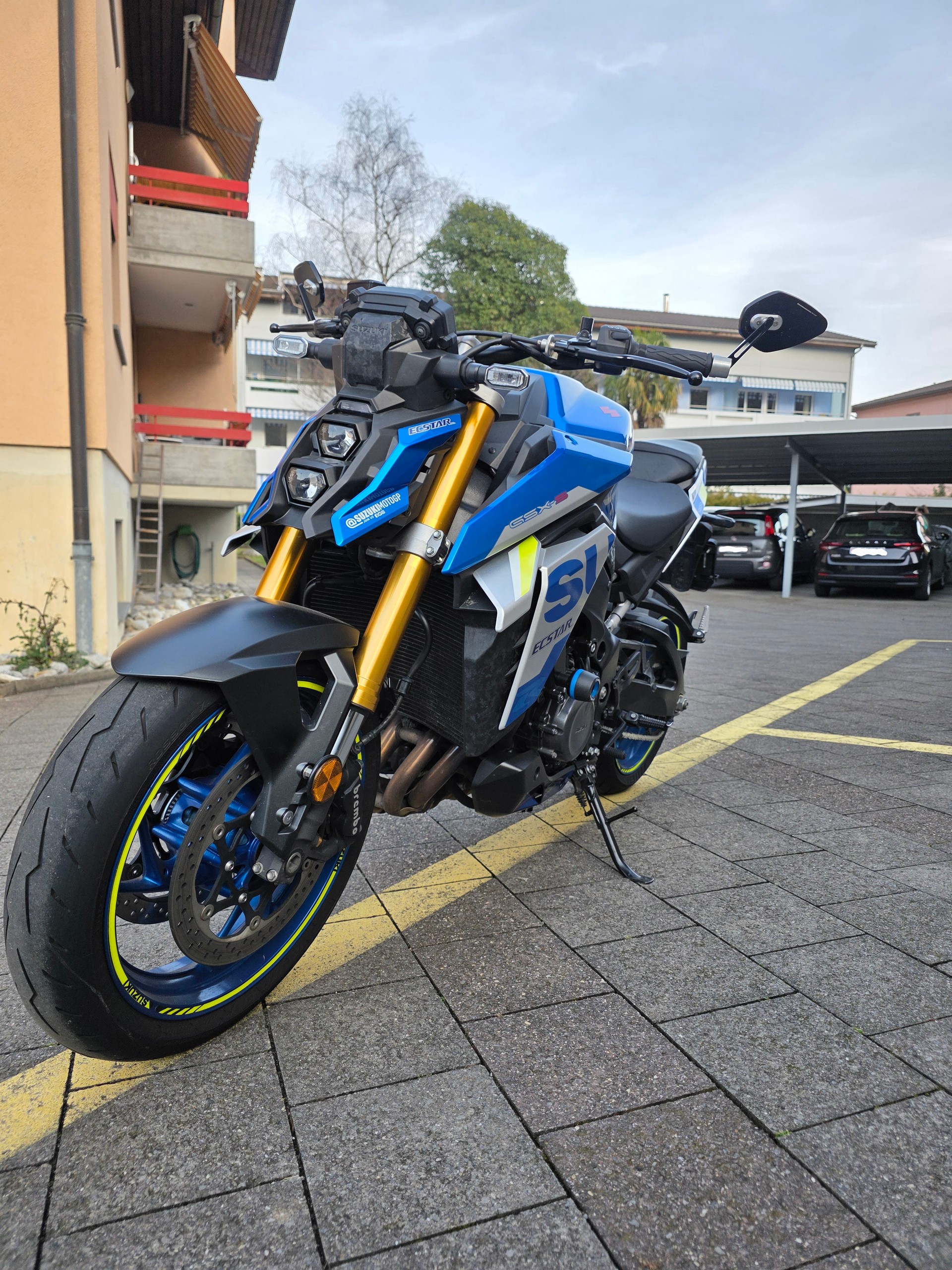 SUZUKI GSX-S 1000-image-4