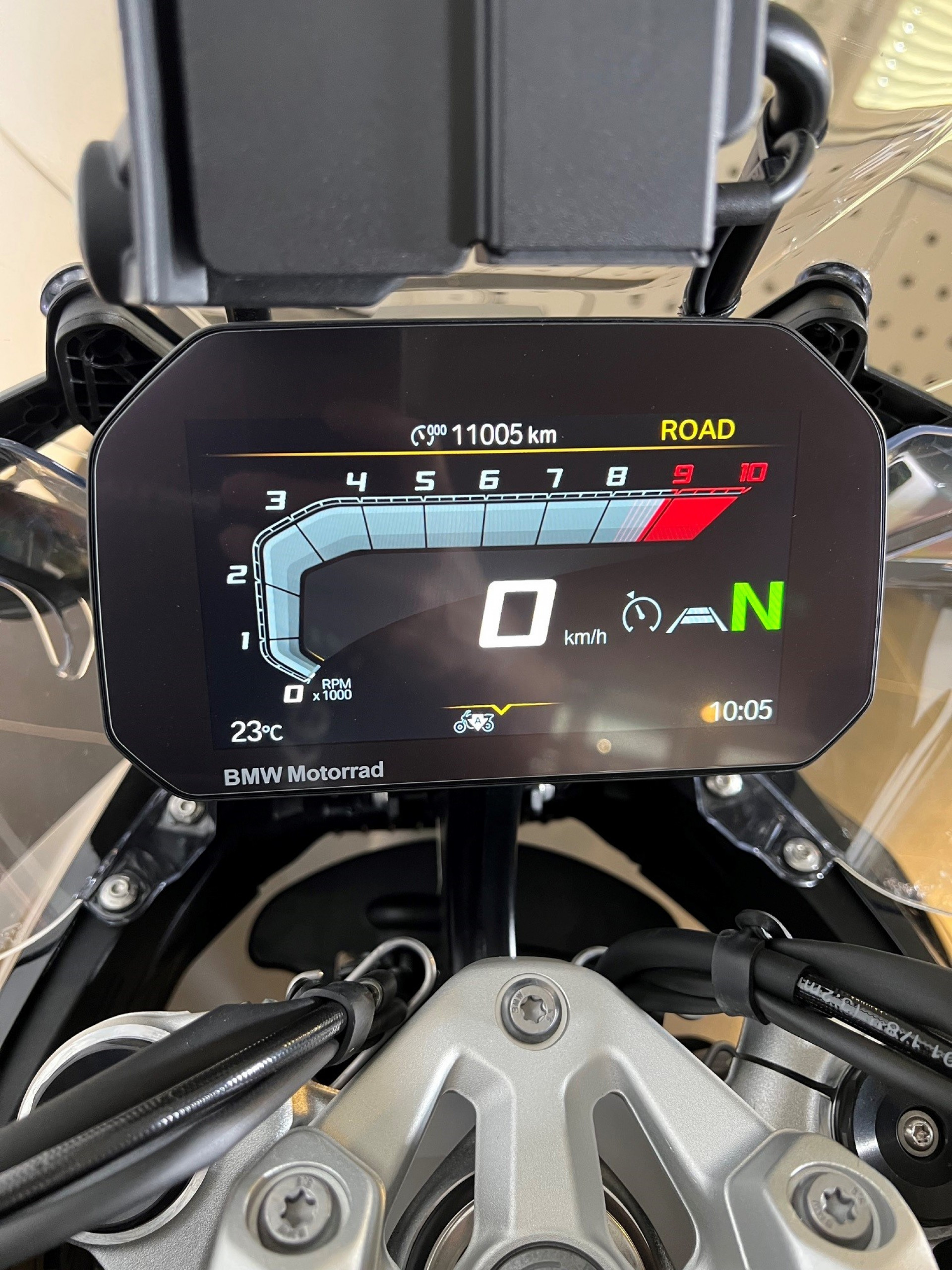 BMW R 1300 GS Triple Black Adaptive Fahrzeughöhenregelung-image-2