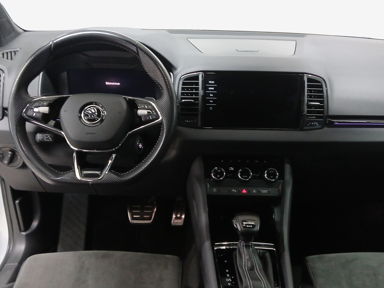 SKODA Karoq 2.0 TSI SportLine 4x4 DSG-image-8
