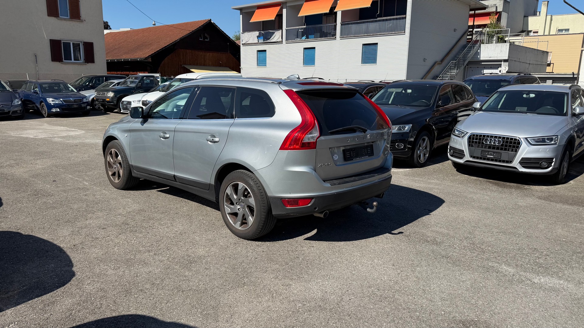 VOLVO XC60 D5 AWD OceanRace Geartronic-image-3