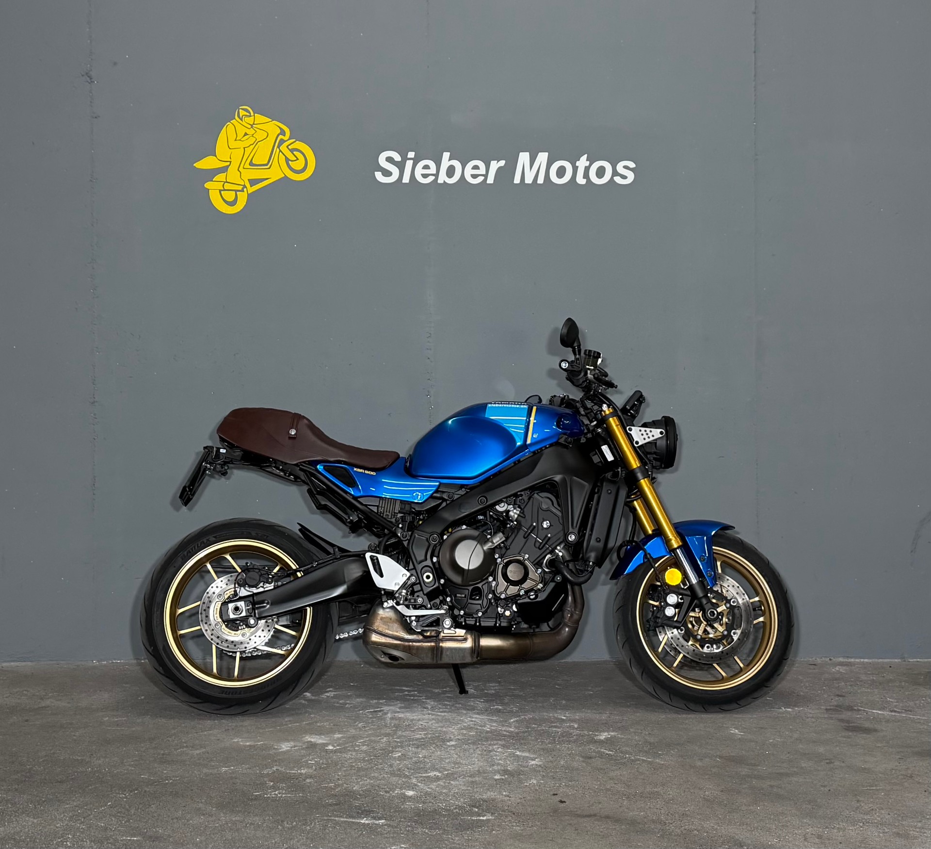 YAMAHA XSR 900-image-0