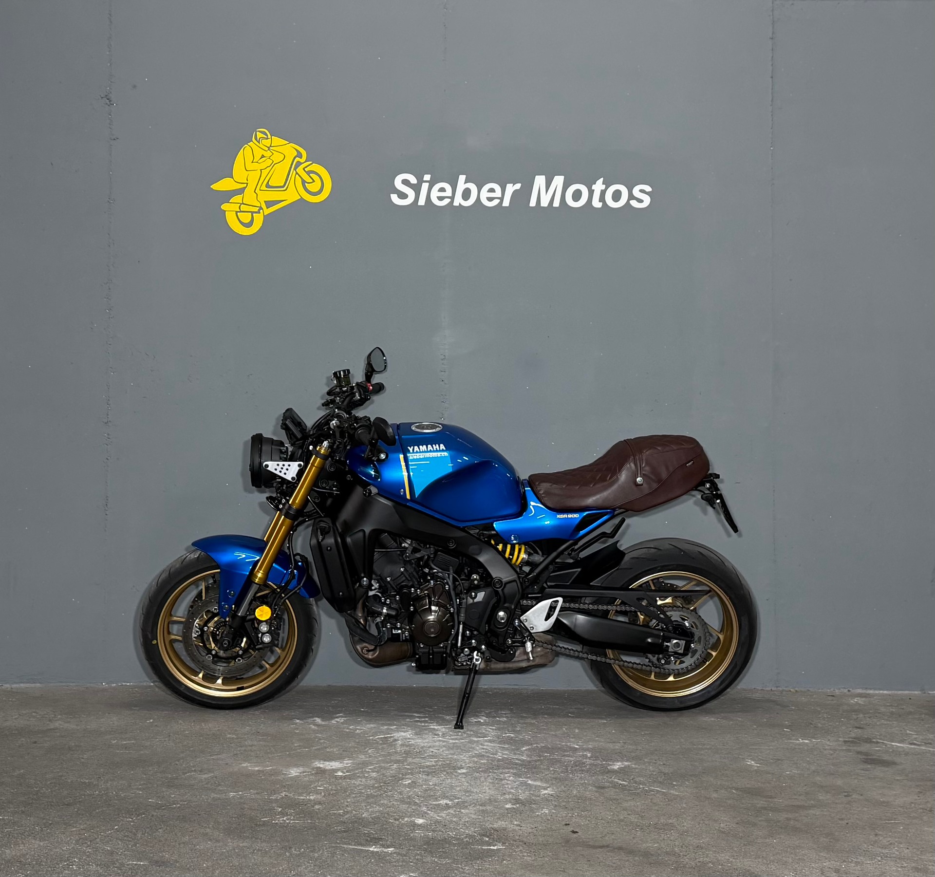 YAMAHA XSR 900-image-2
