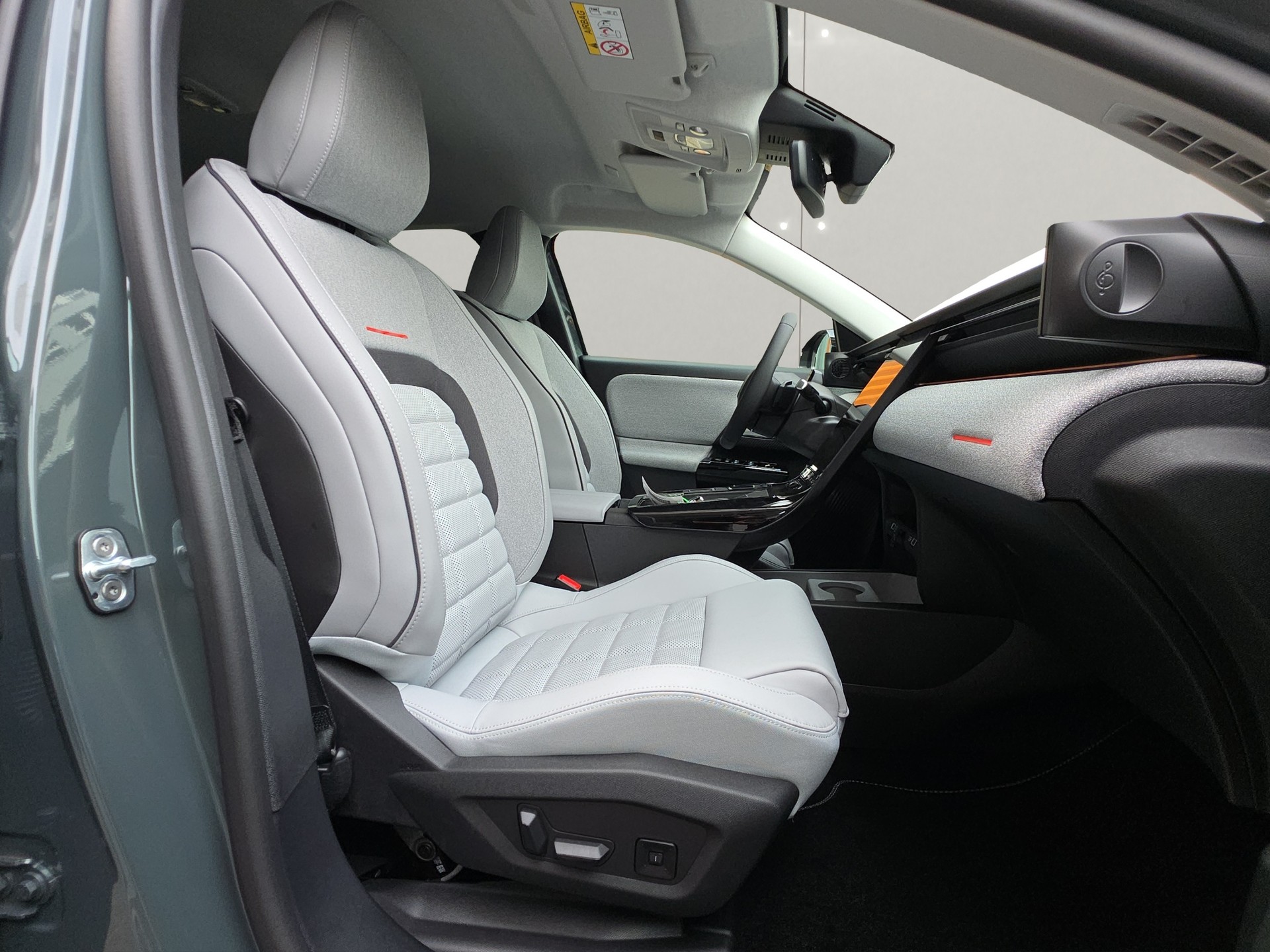 CITROEN C5 Aircross 1.2 HEV Max Automat-image-4