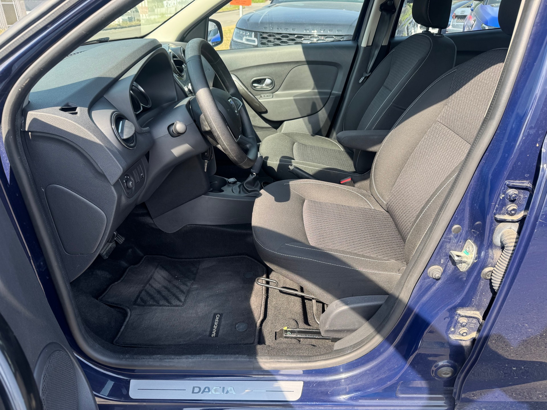 DACIA Sandero TCe 90 Comfort Automatic-image-10