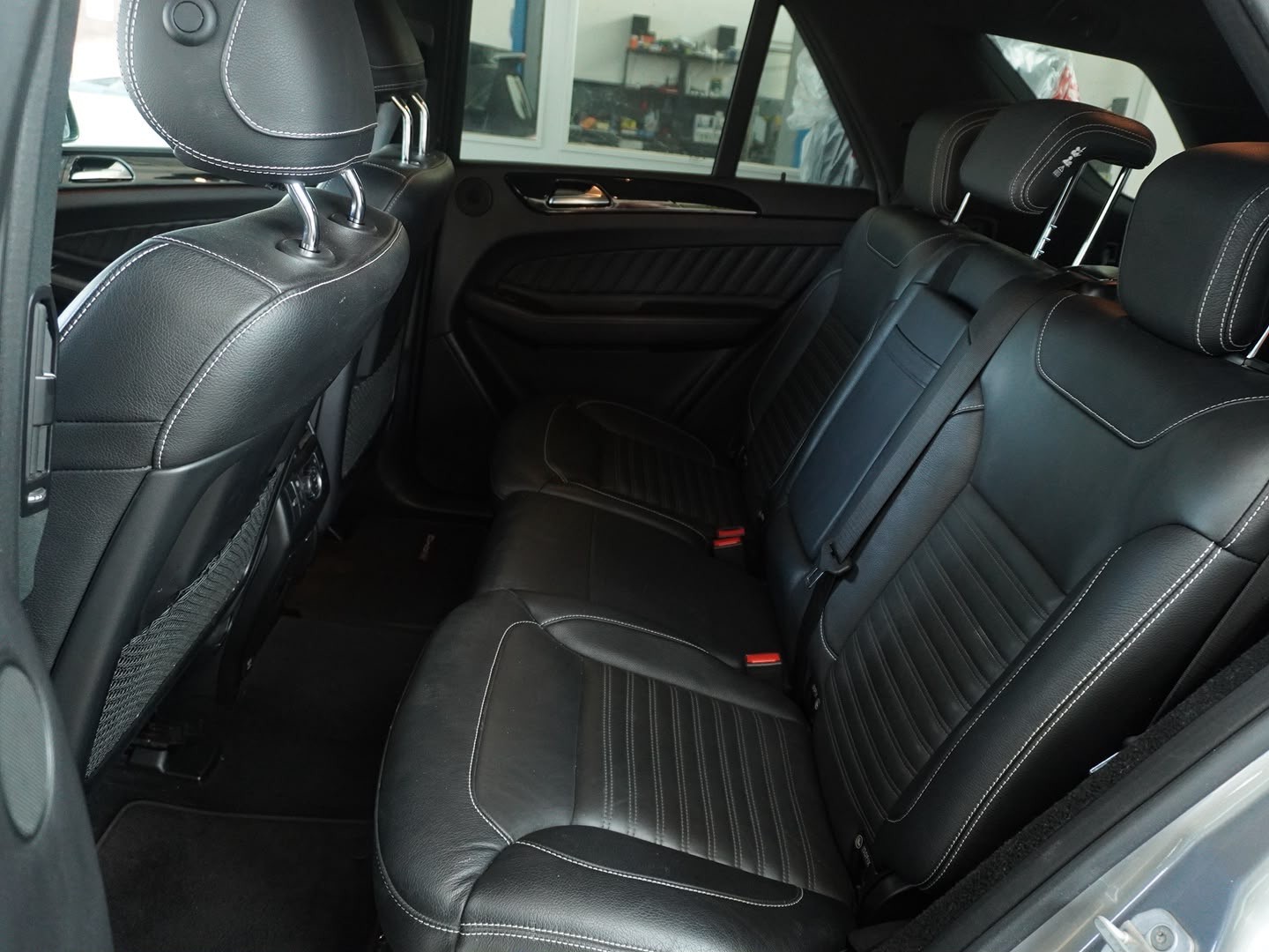 MERCEDES-BENZ GLE 500 e 4Matic 7G-Tronic AMG Line-image-4