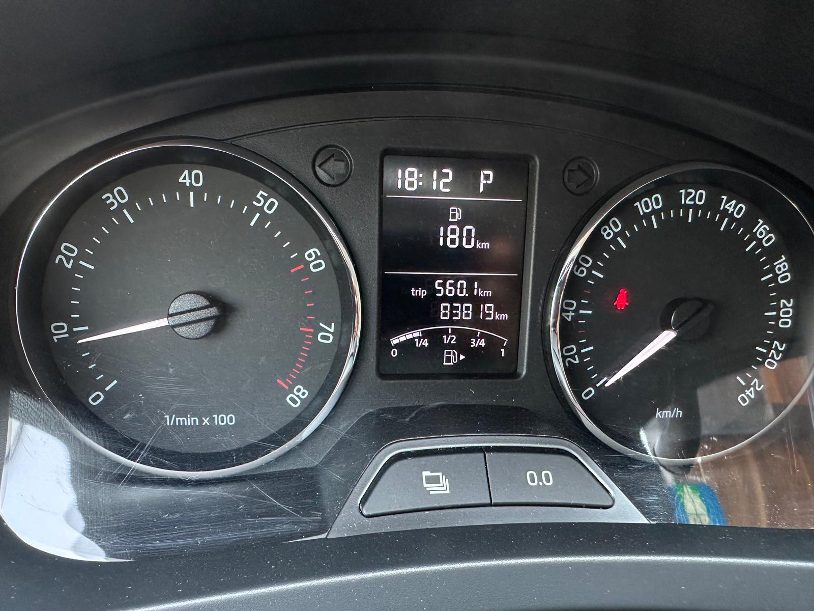 SKODA Rapid Spaceback 1.4 TSI Ambition DSG-image-11