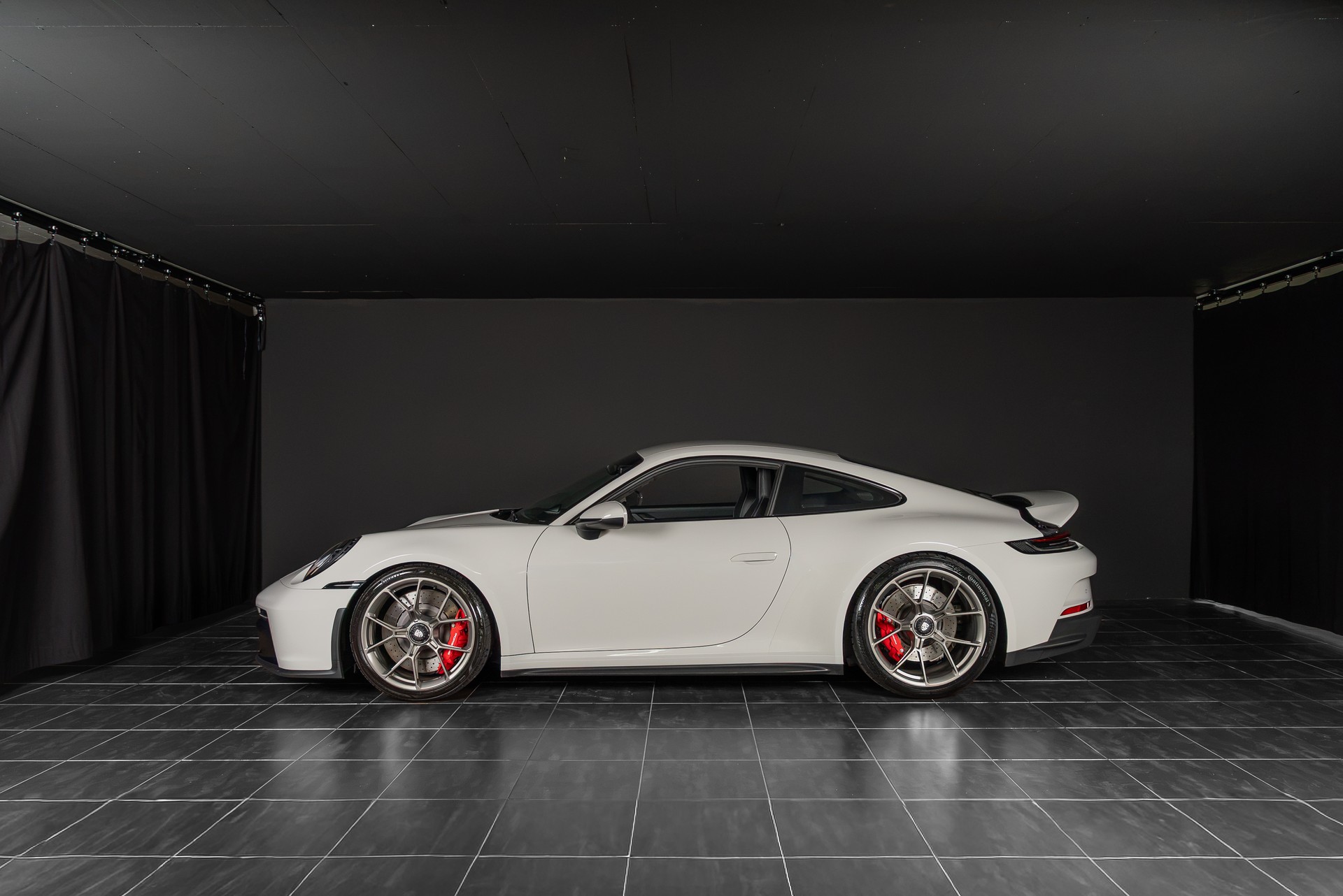PORSCHE 911 GT3 Touring PDK-showroom-element-1