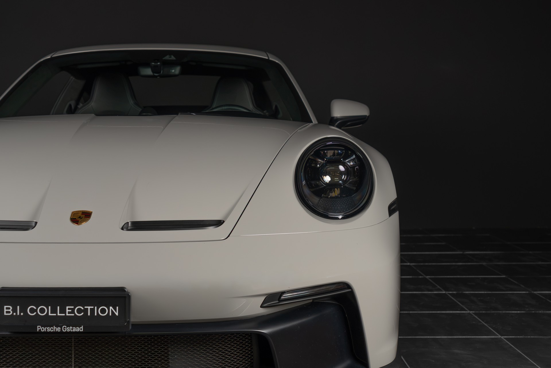 PORSCHE 911 GT3 Touring PDK-image-6