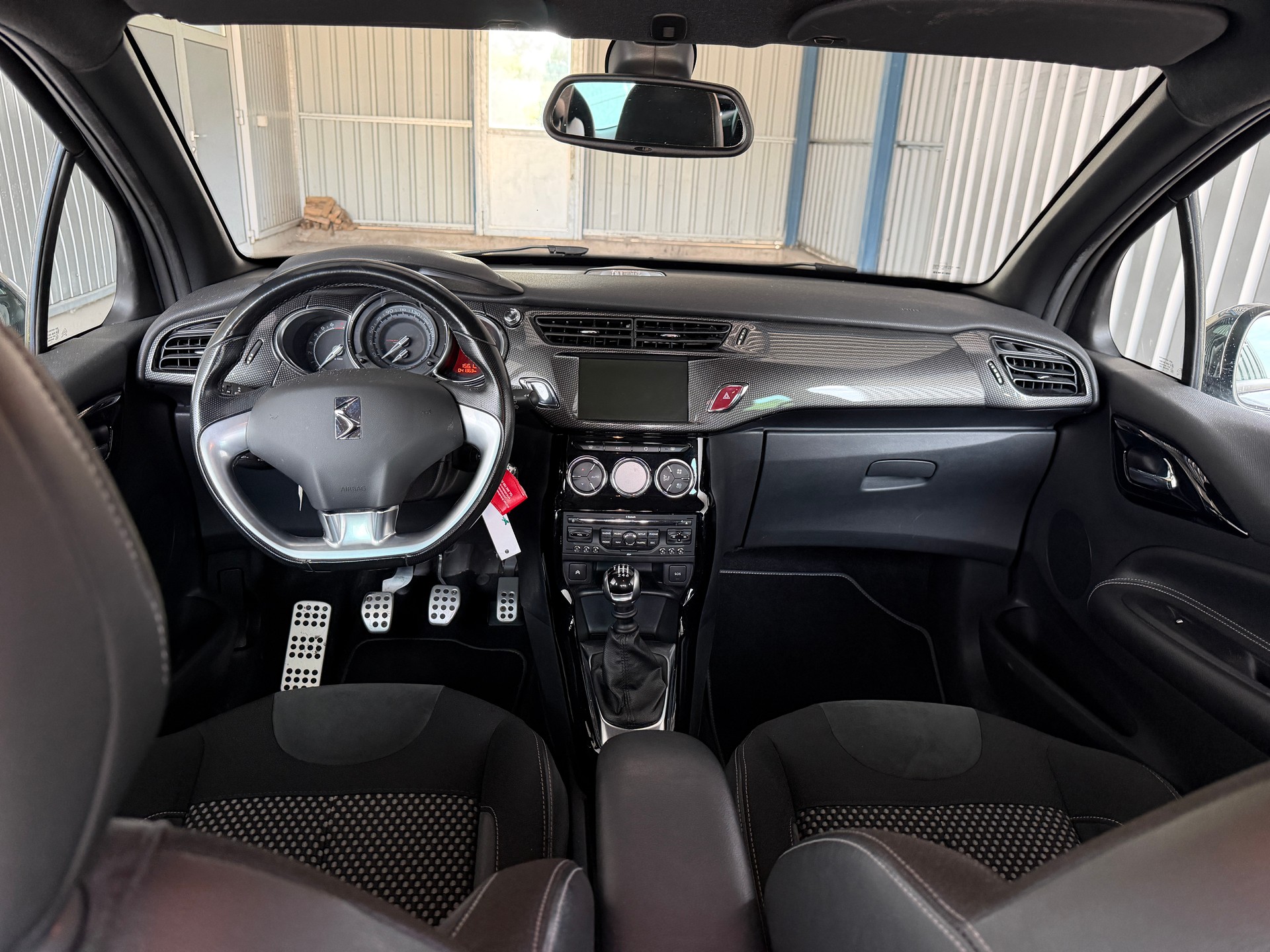 DS AUTOMOBILES DS3 1.6 THP Sport Chic Anniv.-image-9