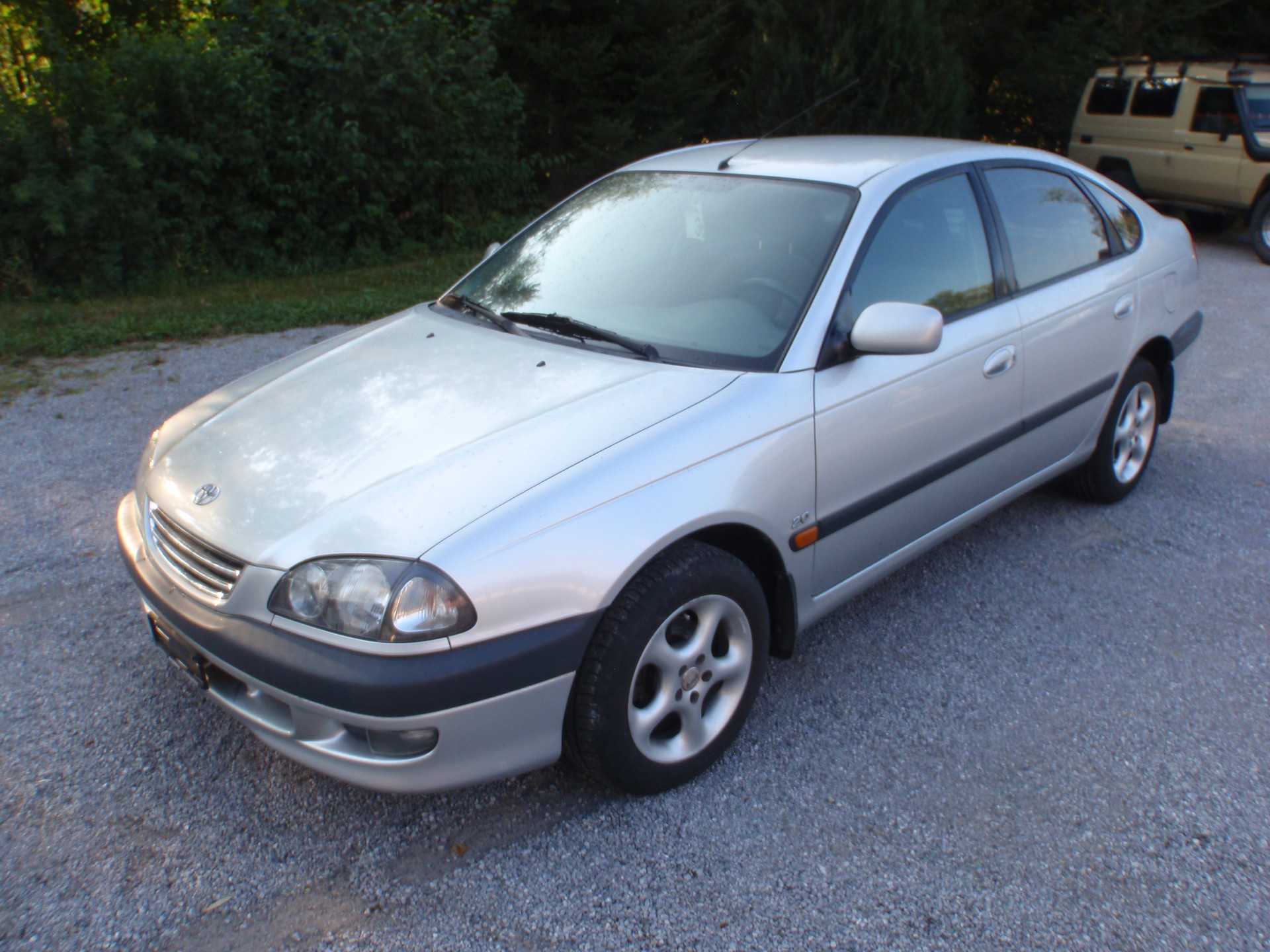 TOYOTA Avensis 2.0 Linea Sol Liftback