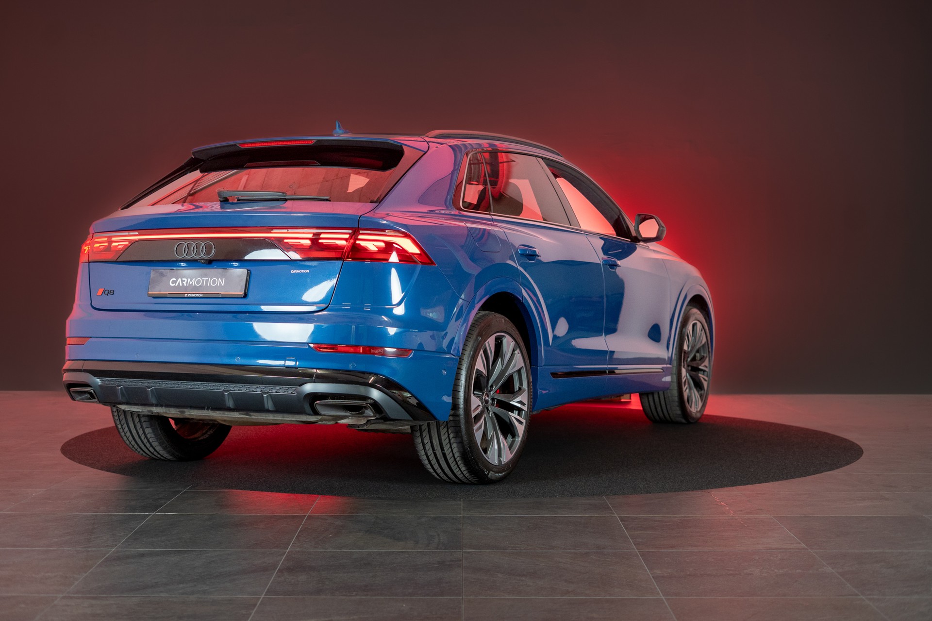 AUDI Q8 SUV 3.0 50 TDI quattro T-Tronic / S-Line / Panorama / 360°Kamera / Audi-Exclusive-showroom-element-3