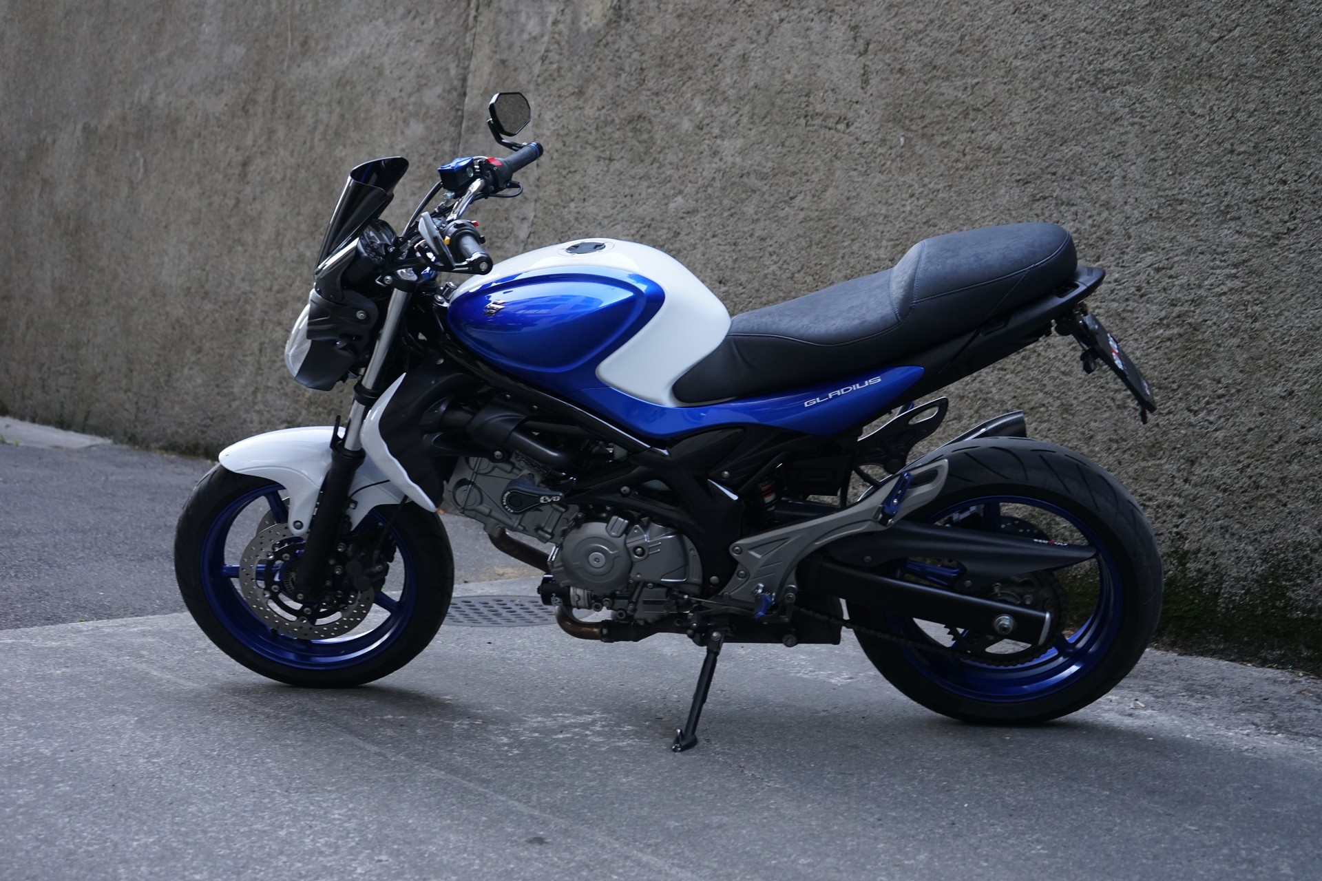 SUZUKI SFV 650 Gladius ABS (25kW)-image-1