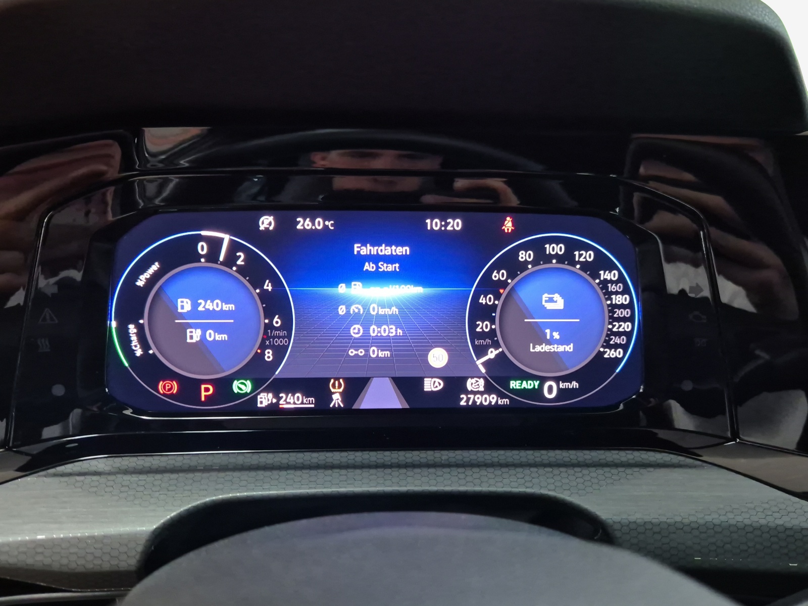 VW Golf 1.4 TSI PHEV GTE-image-13