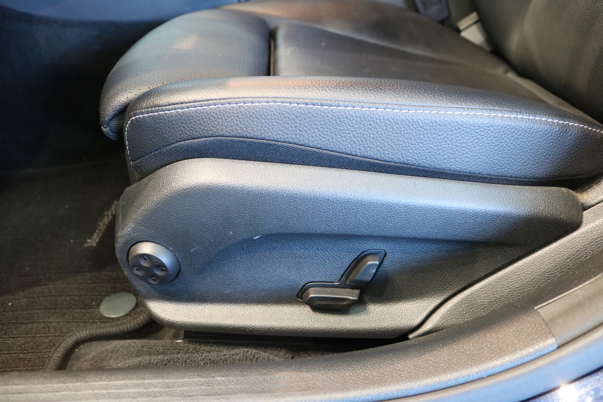 MERCEDES-BENZ C 220 BlueTEC Exclusive 7G-Tronic-image-21