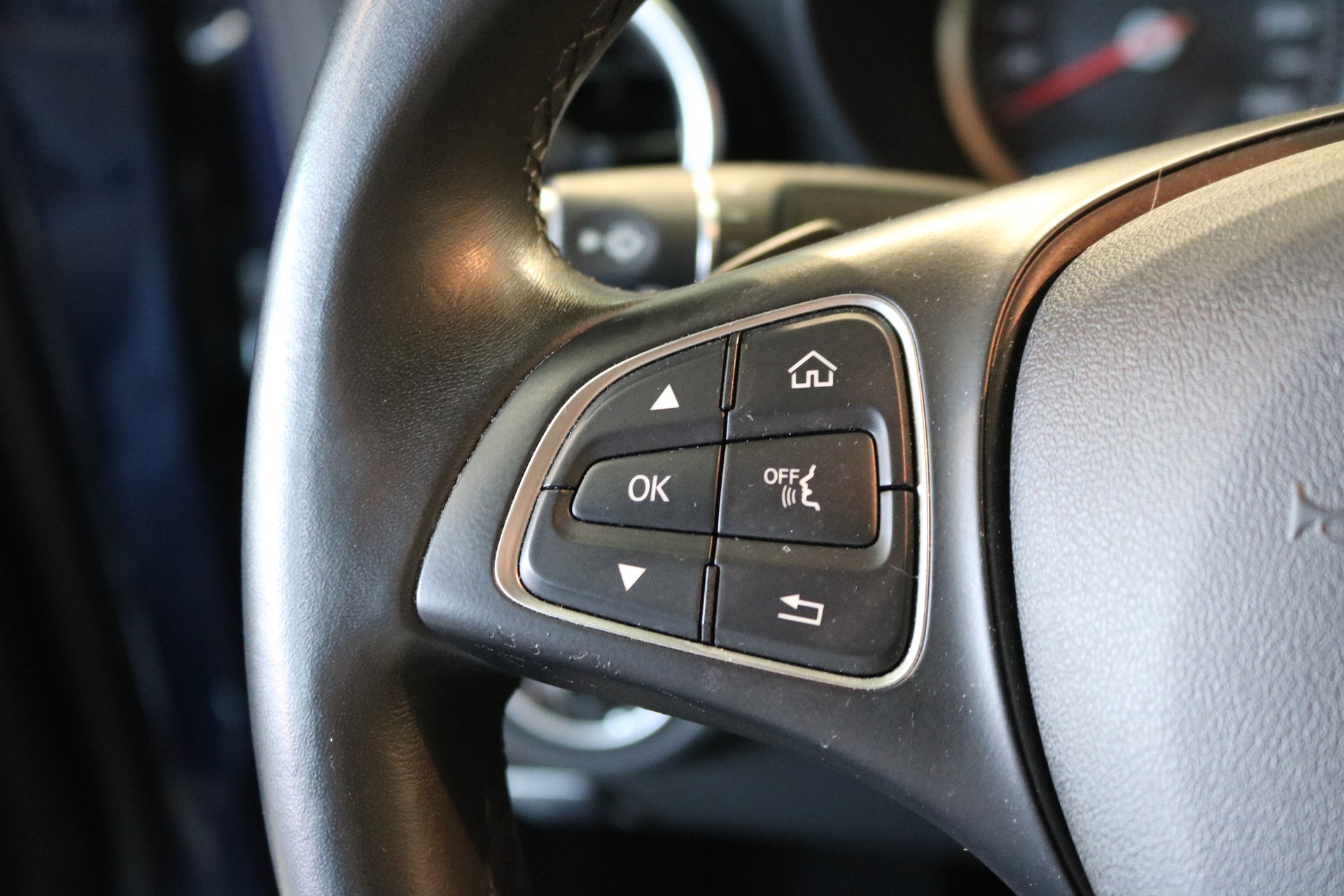 MERCEDES-BENZ C 220 BlueTEC Exclusive 7G-Tronic-image-26