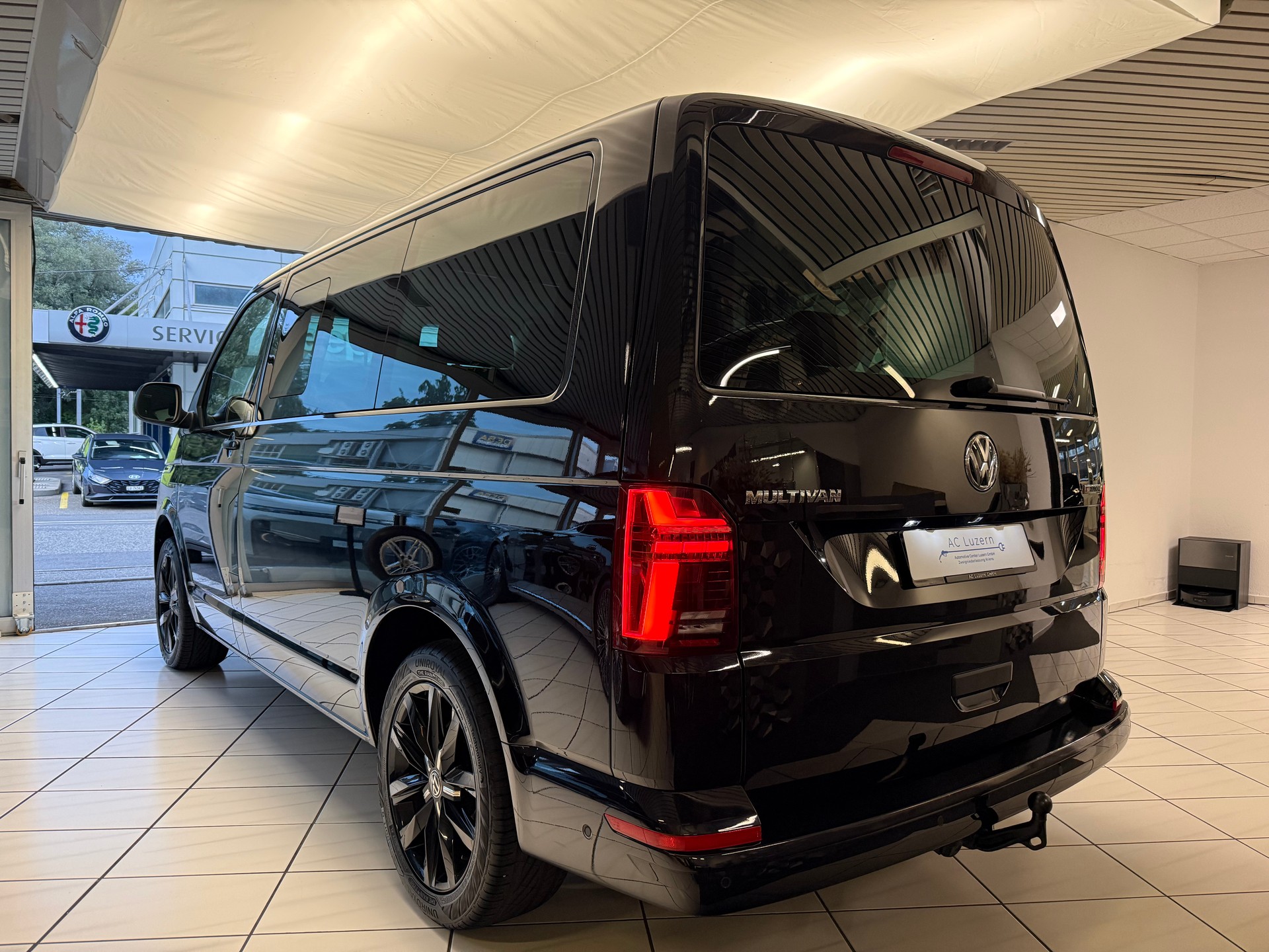 VW T6.1 Multivan 2.0 TDI Trendline Liberty 4Motion DSG-showroom-element-1